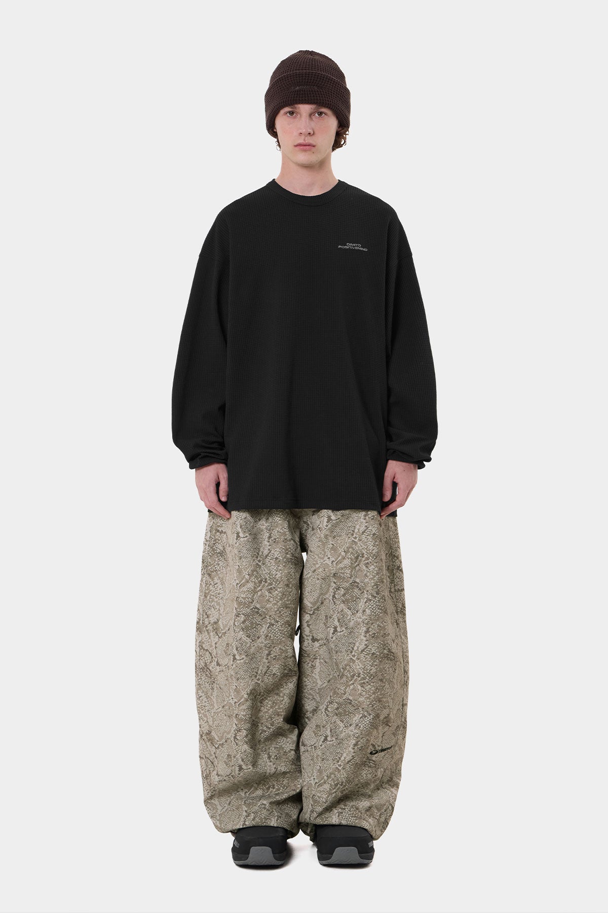 LW WAFFLE LSV TEE BLACK (Delivery date : 26.09.28)
