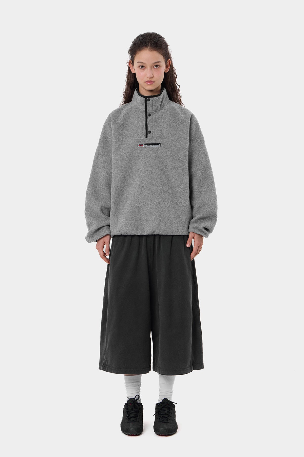 FLEECE MOCK NECK WARM GREY (Delivery date : 26.09.28)