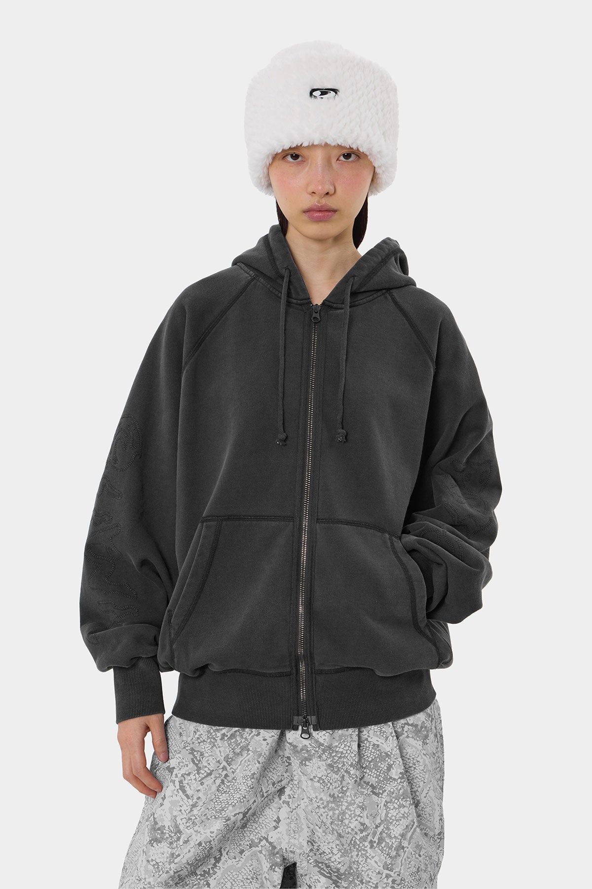 OVERLOCK ZIP-UP GD HOODIE WASHED BLACK