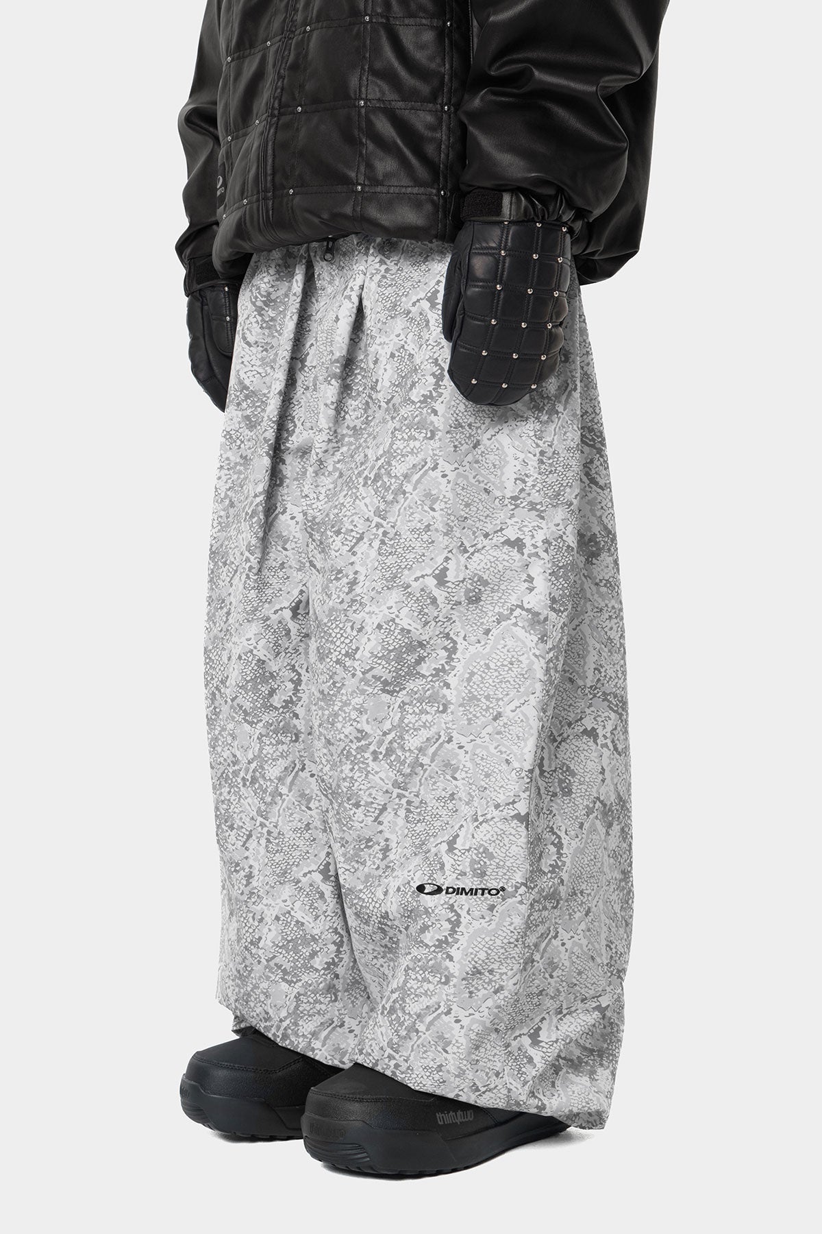 BANDED WIDE PANTS (WIDE FIT LV.2) ROCKPILE SNAKE (Delivery start : 26.09.09)