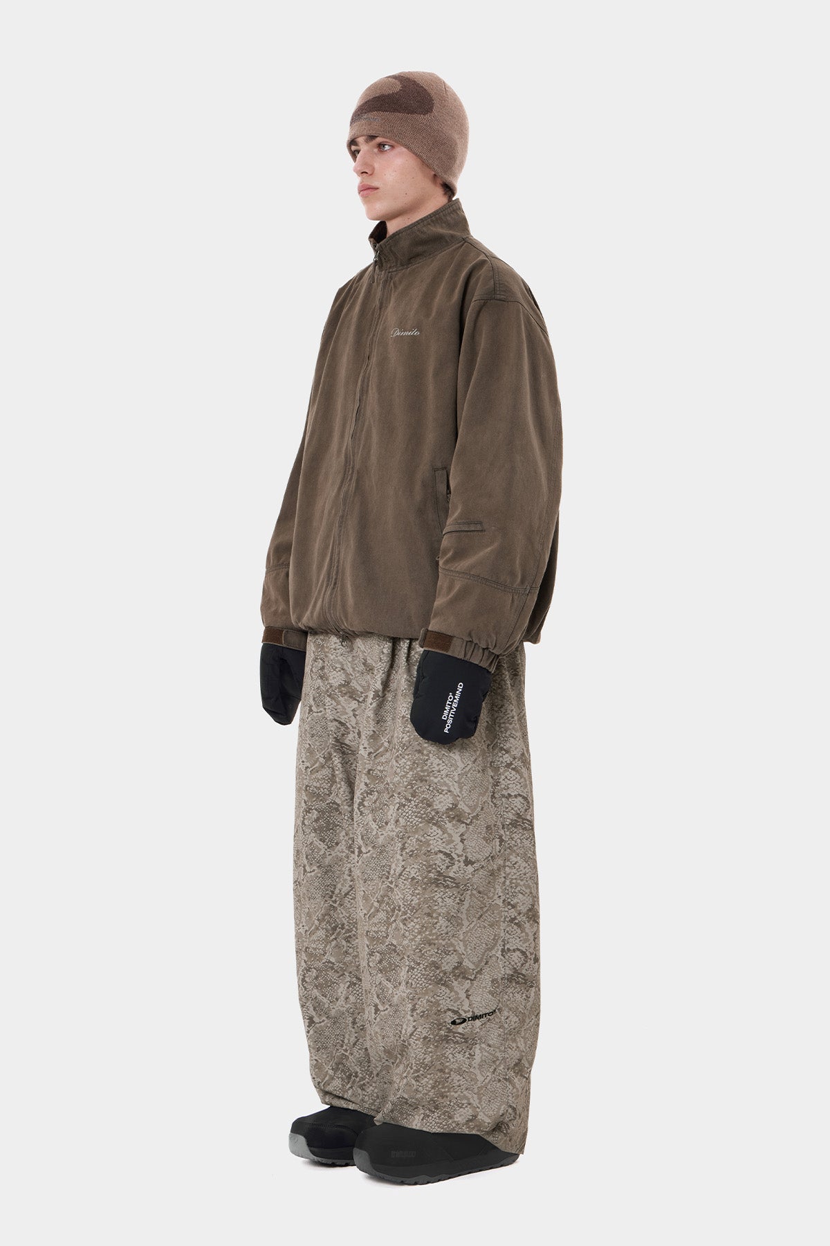 BANDED WIDE PANTS (WIDE FIT LV.2) DESERT SNAKE (Delivery start : 26.09.09)