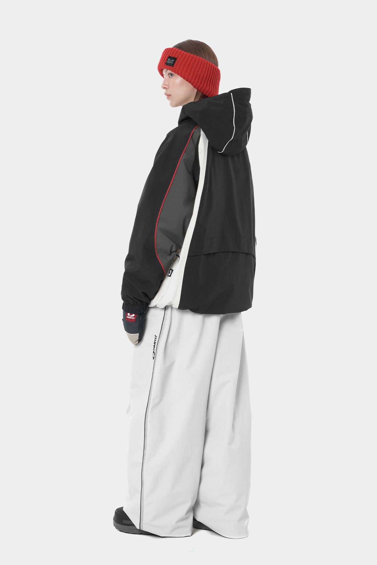 26 ATOM JACKET BLACK (Delivery start : 26.09.09)