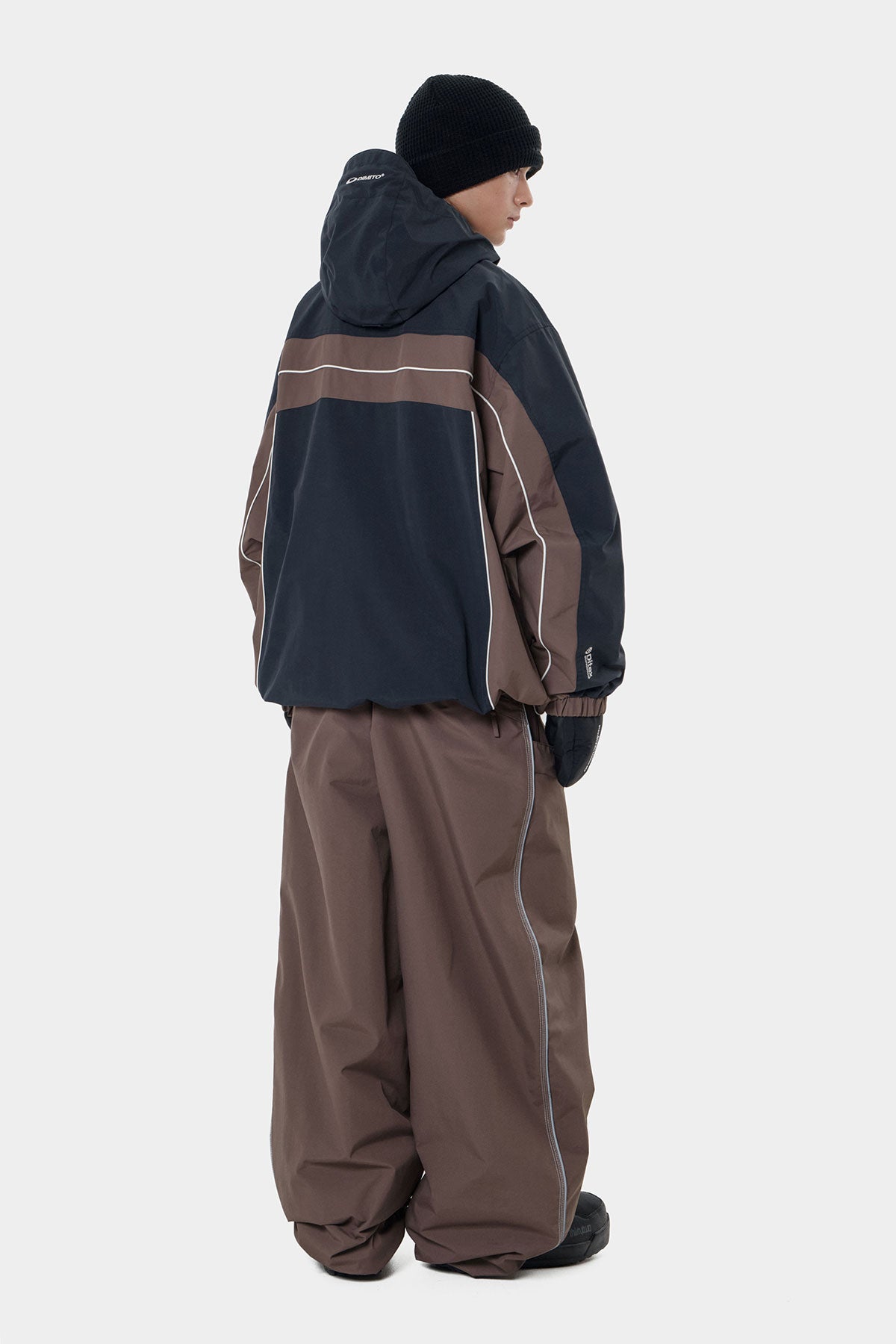 STAFF LINE PANTS (WIDE FIT LV.2) DEEP BROWN