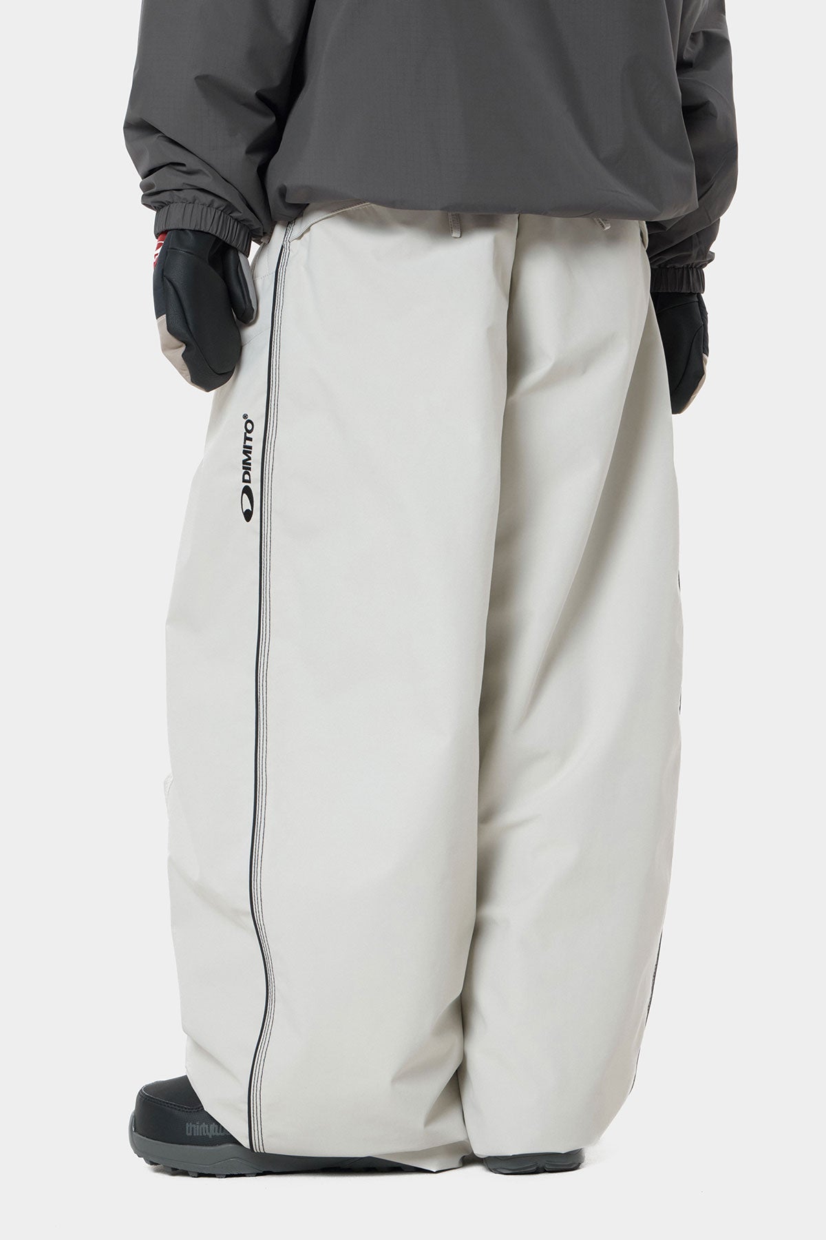 STAFF LINE PANTS (WIDE FIT LV.2) OFF WHITE