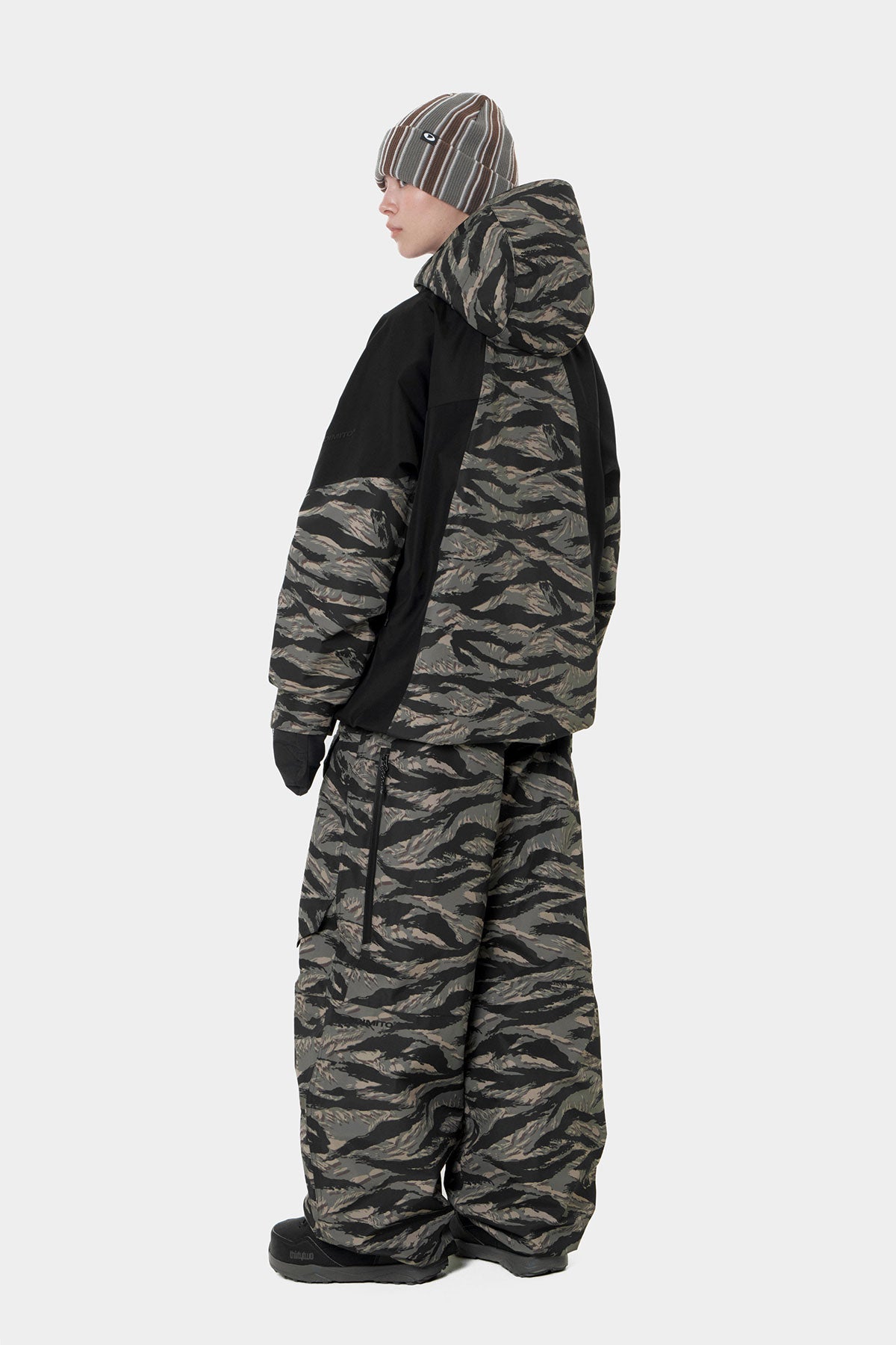26 QUASAR JACKET TIGER GREEN