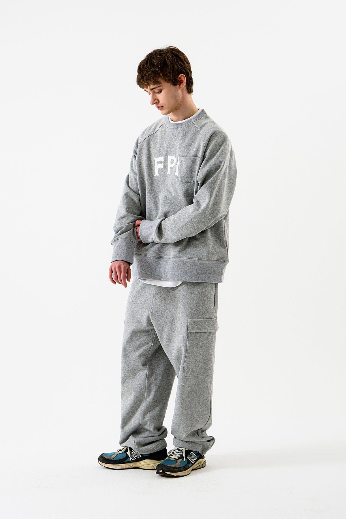 FOUND POCKET] FIELD CARGO SWEAT PANTS MELANGE GREY – DIMITO