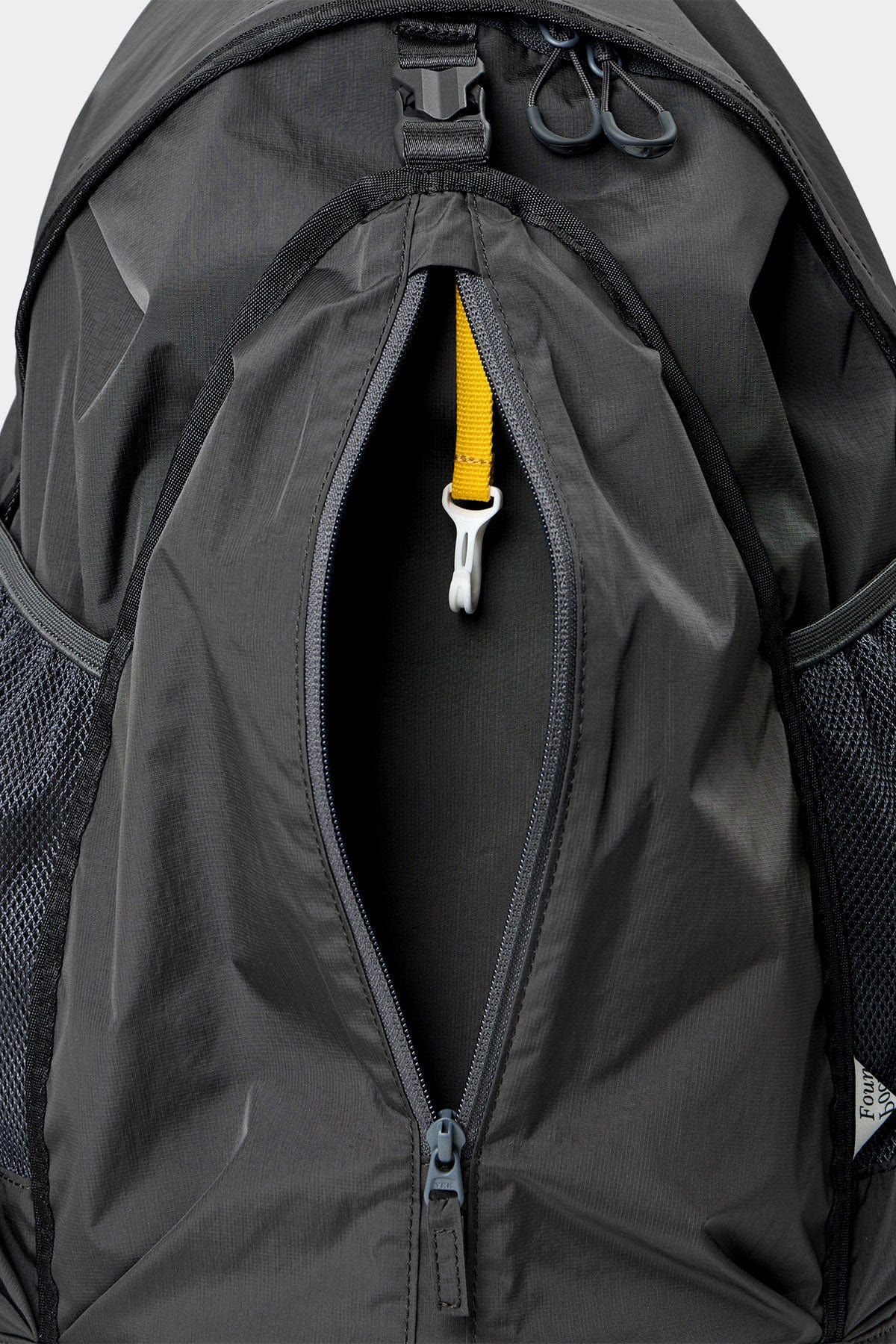 POINTED ONE-SIZE [FOUND POCKET] ASCEND BACKPACK GREY