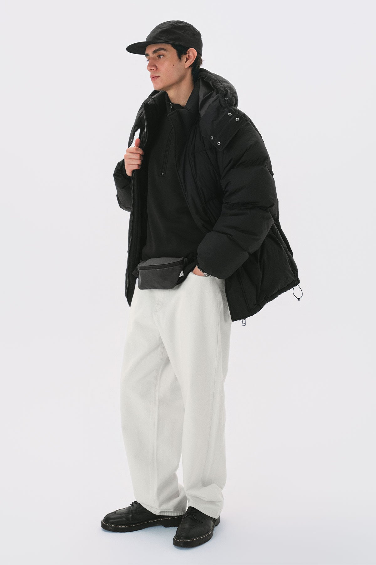 POINTED ONE-SIZE [FOUND POCKET] CITY TRANSIT HIPSACK BLACK