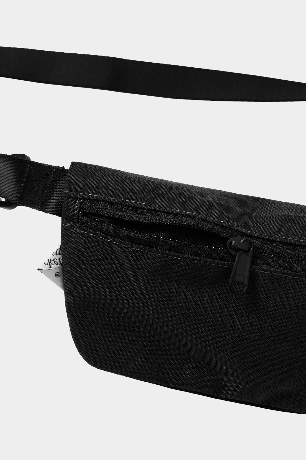 POINTED ONE-SIZE [FOUND POCKET] CITY TRANSIT HIPSACK BLACK