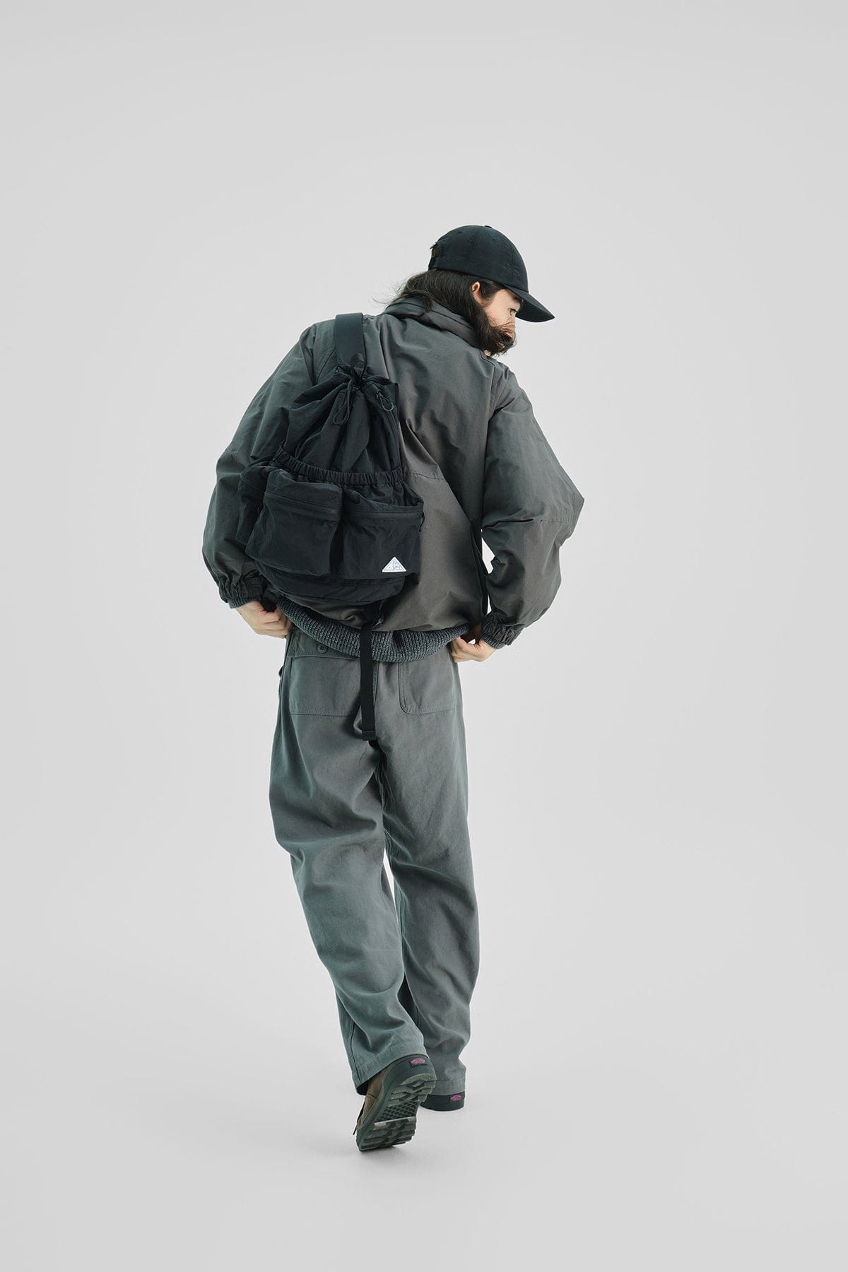 POINTED ONE-SIZE [FOUND POCKET] CLOVER BACKPACK BLACK