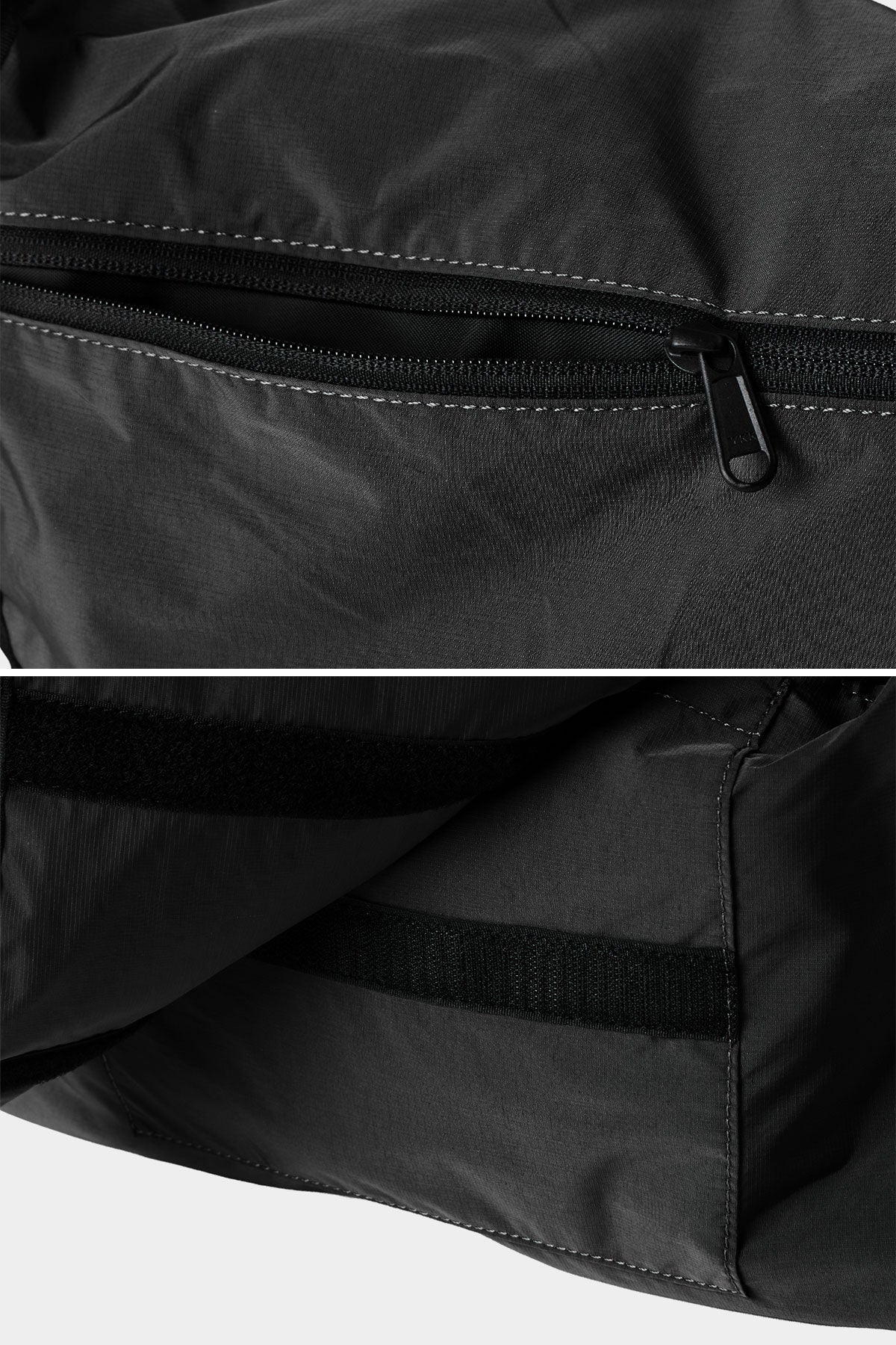 POINTED ONE-SIZE [FOUND POCKET] COMPACT UTILITY CROSS BAG BLACK