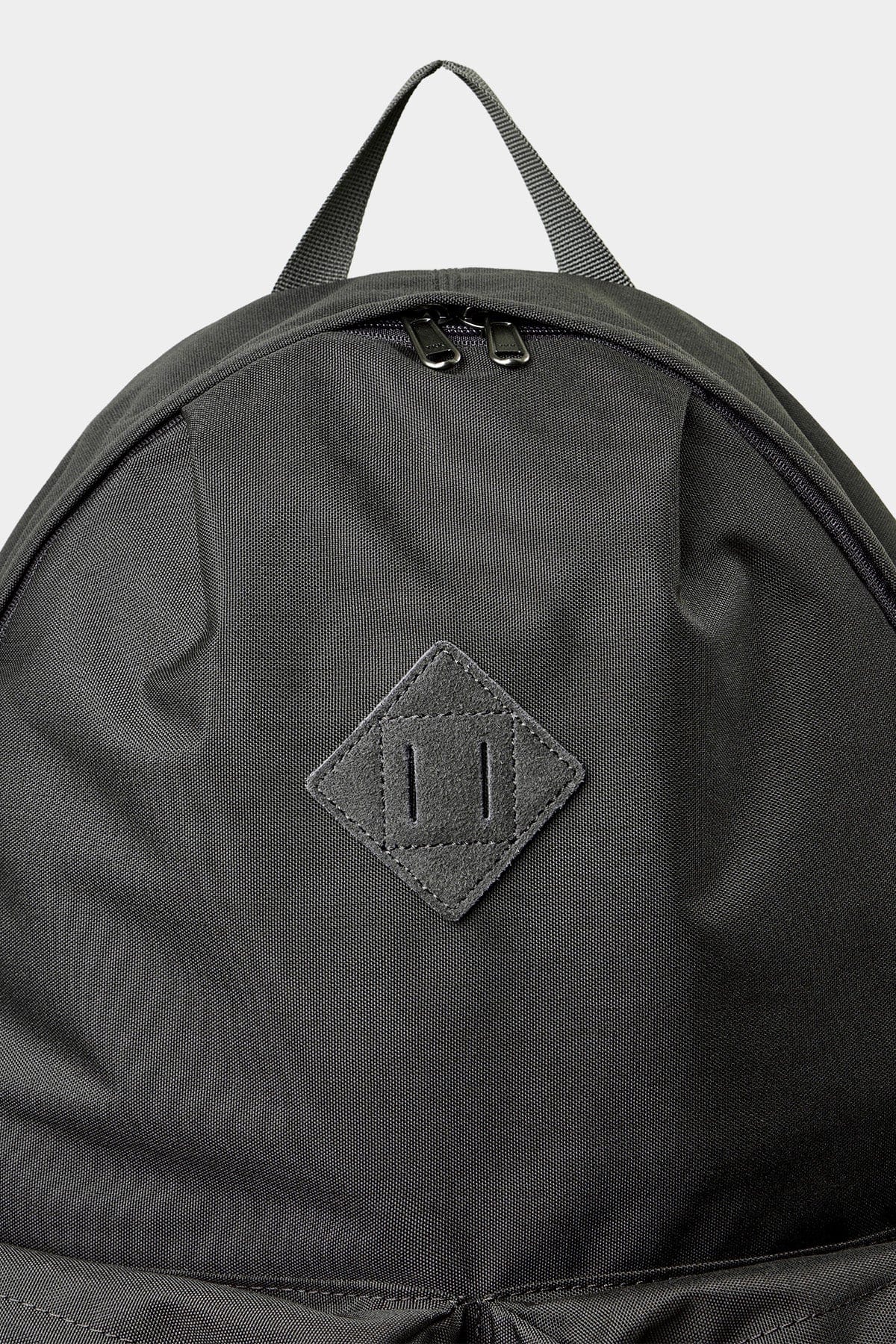 POINTED ONE-SIZE [FOUND POCKET] DAYPACK 25 GREY