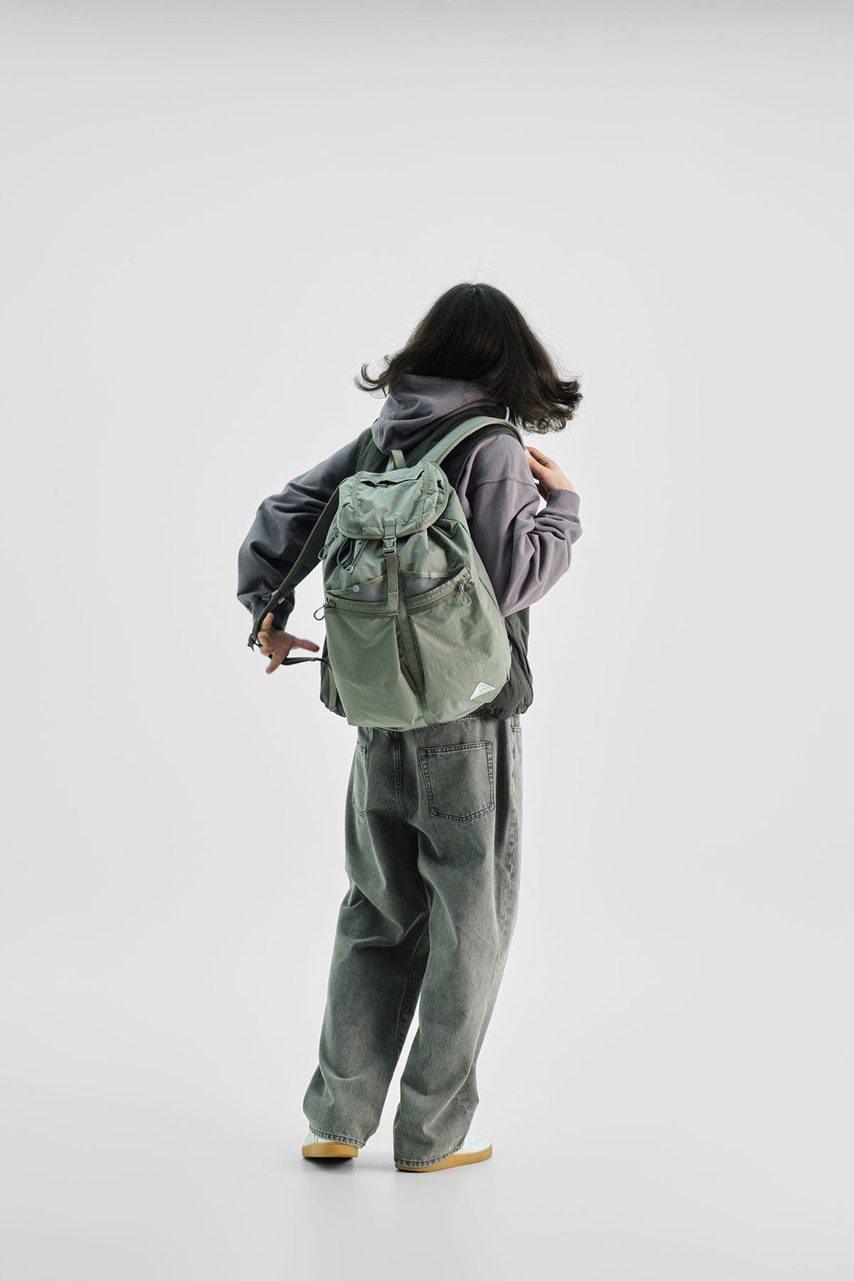 POINTED ONE-SIZE [FOUND POCKET] FOCUS RUCKSACK ASH GREY