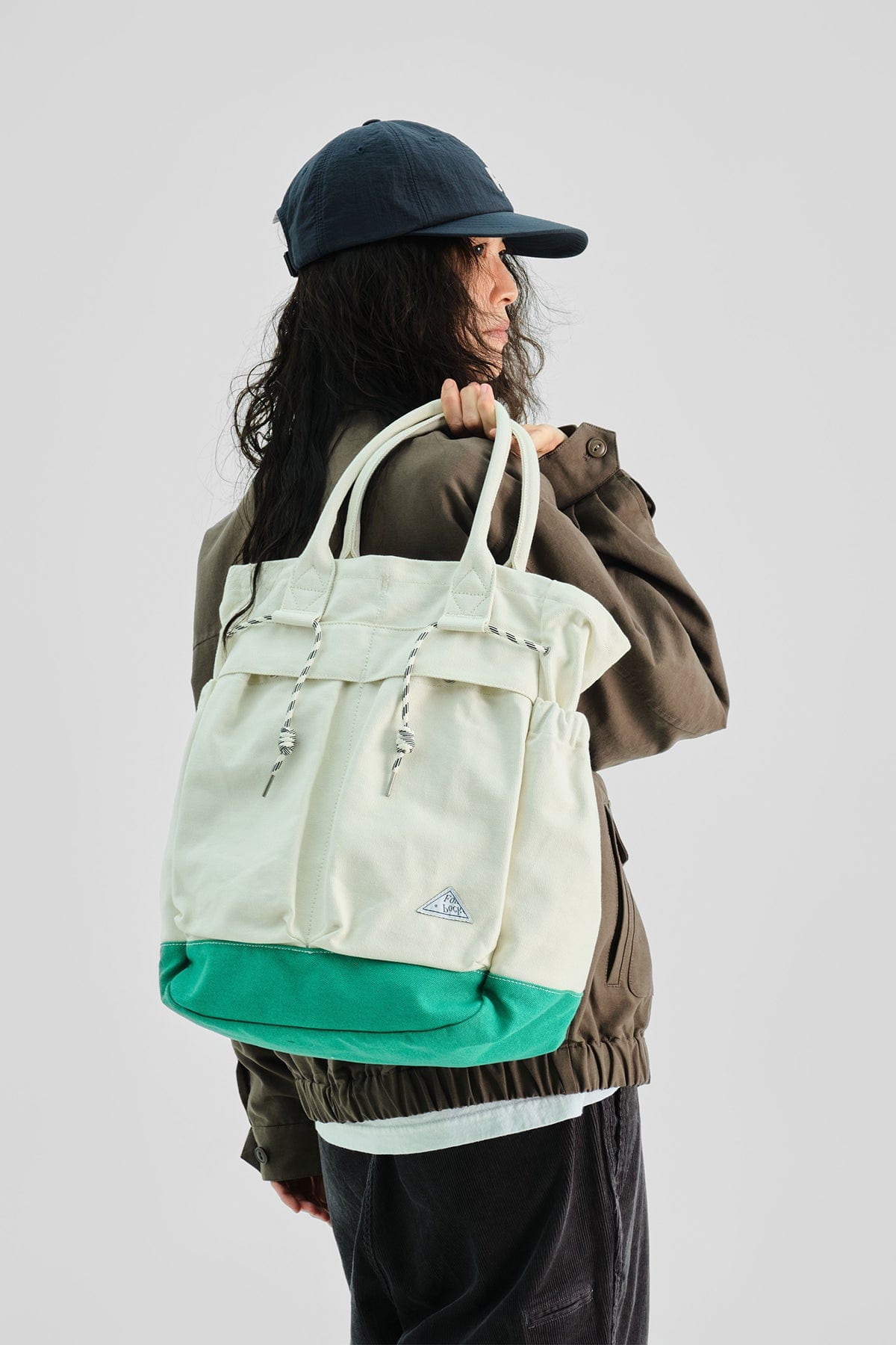 POINTED ONE-SIZE [FOUND POCKET] PLATE CANVAS BAG GREEN