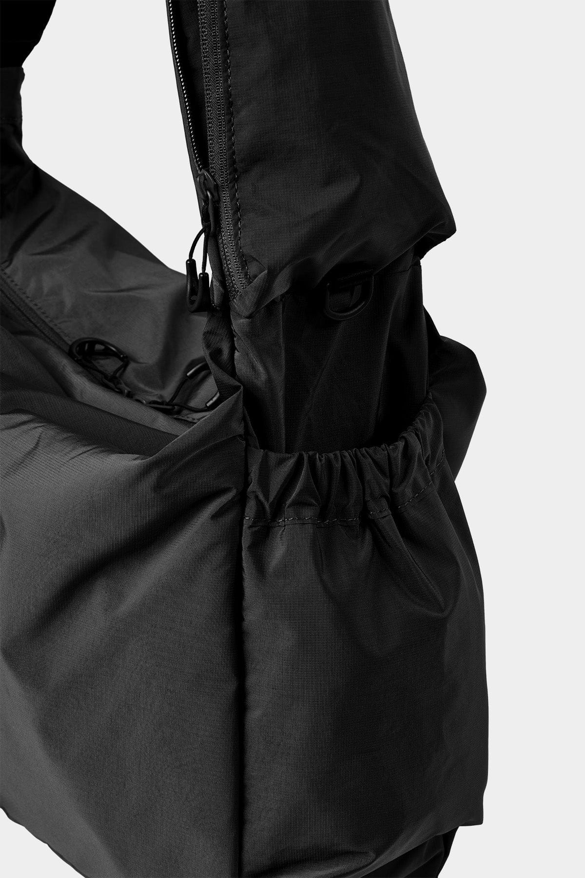 POINTED ONE-SIZE [FOUND POCKET] RIDGE CROSS BAG BLACK