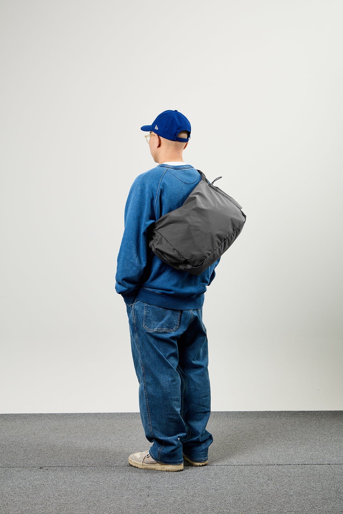 POINTED ONE-SIZE [FOUND POCKET] RIDGE CROSS BAG GREY