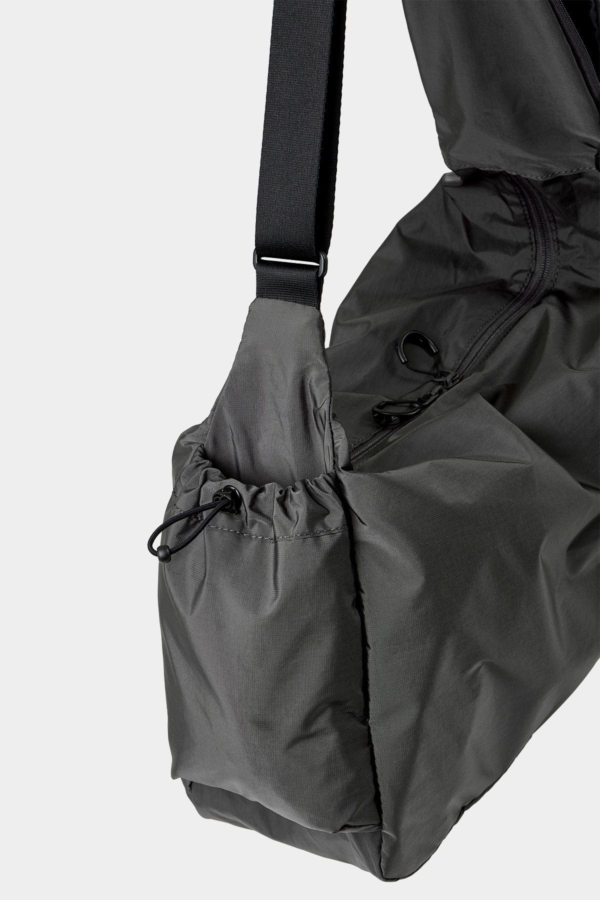 POINTED ONE-SIZE [FOUND POCKET] RIDGE CROSS BAG GREY