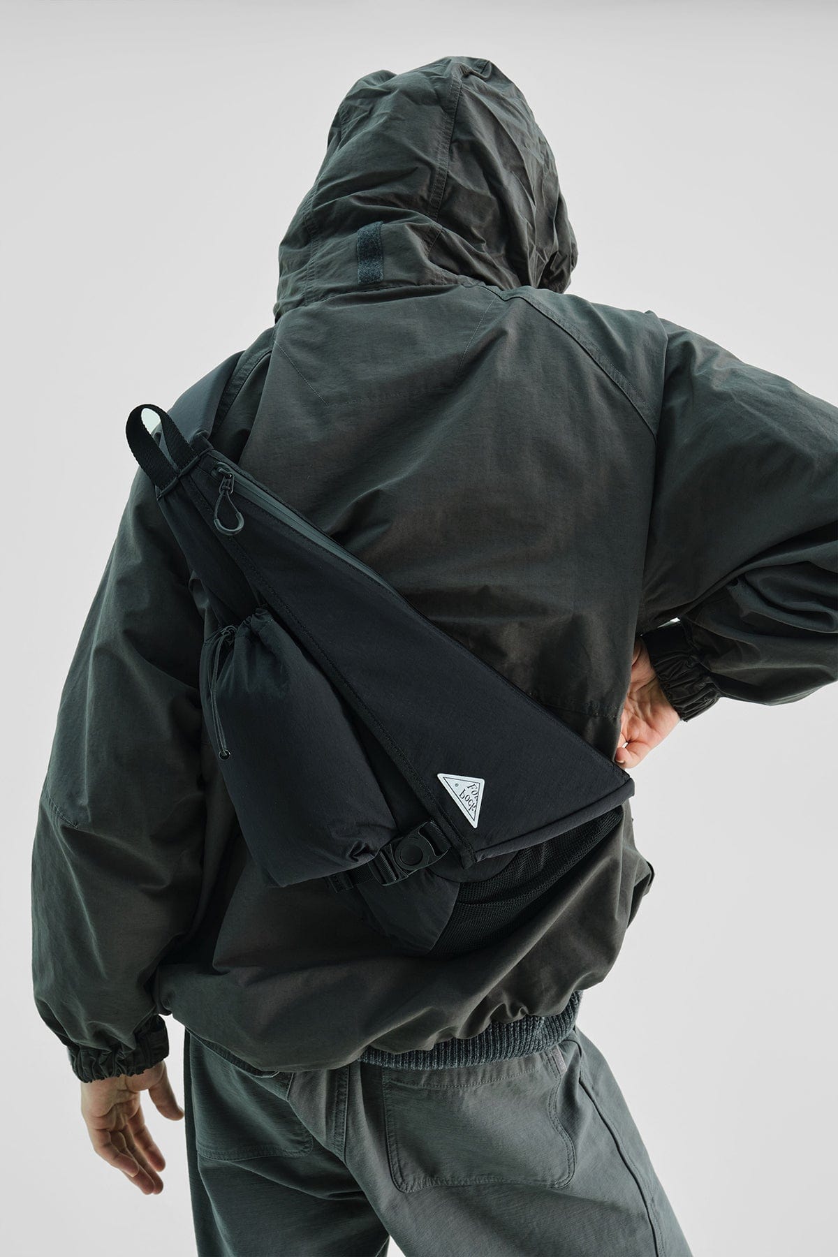 POINTED ONE-SIZE [FOUND POCKET] SADDLE CROSS BAG BLACK