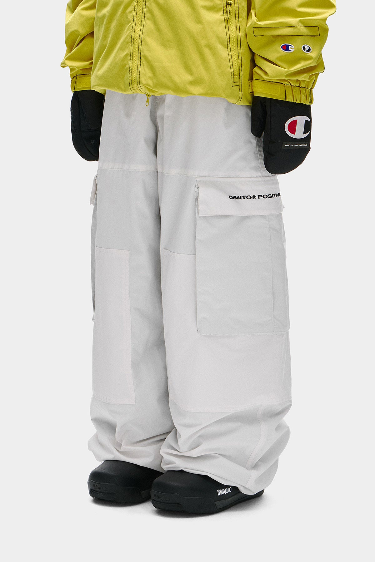 [CHAMPION x DIMITO] SCRIPT CARGO PANTS (WIDE FIT LV.1) WHITE (Available date : 26.10.12)