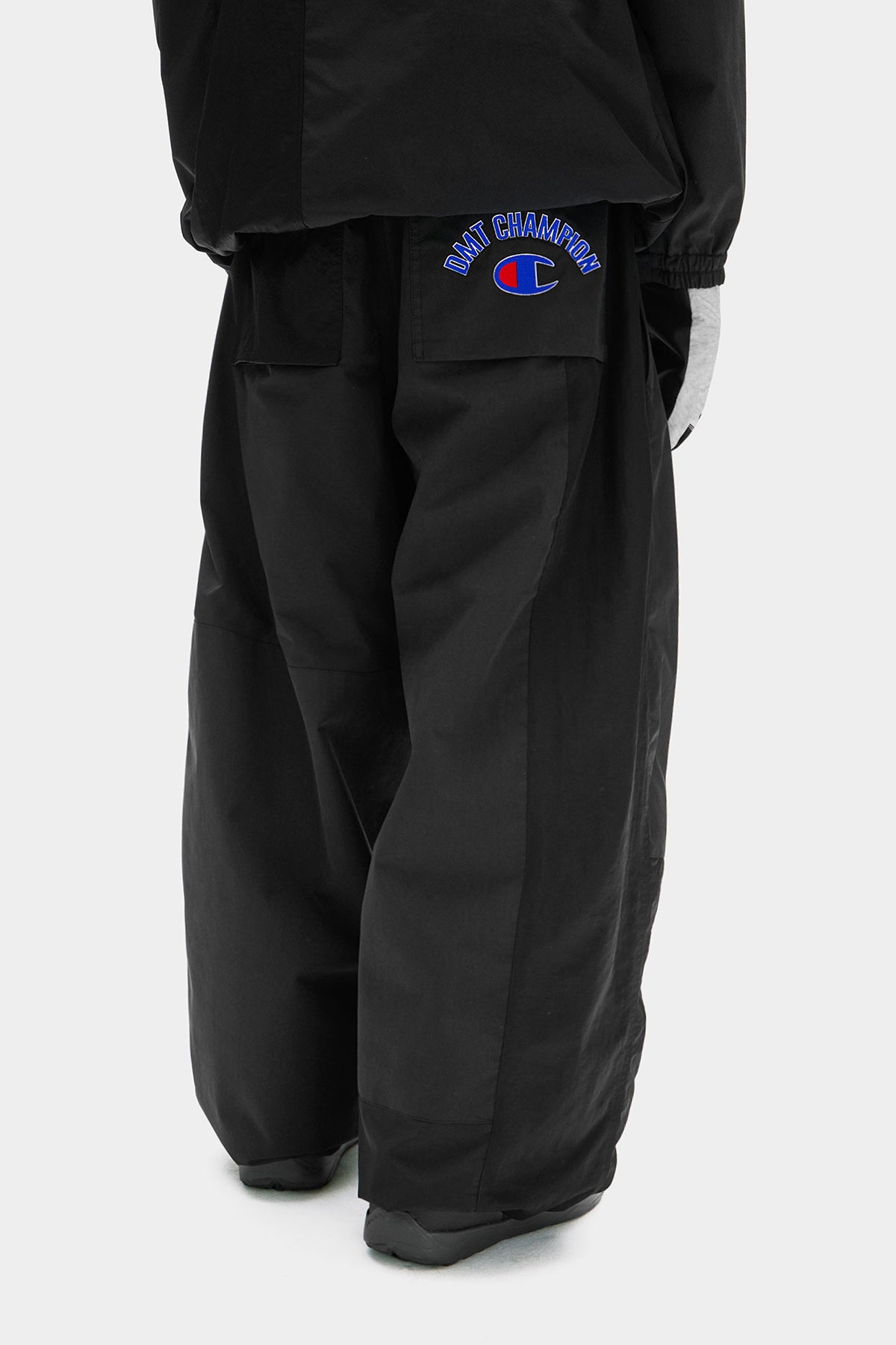 [CHAMPION x DIMITO] C-LOGO COLLEGE PATCHWORK PANTS (WIDE FIT LV.2) BLACK MIX (Available date : 26.10.12)