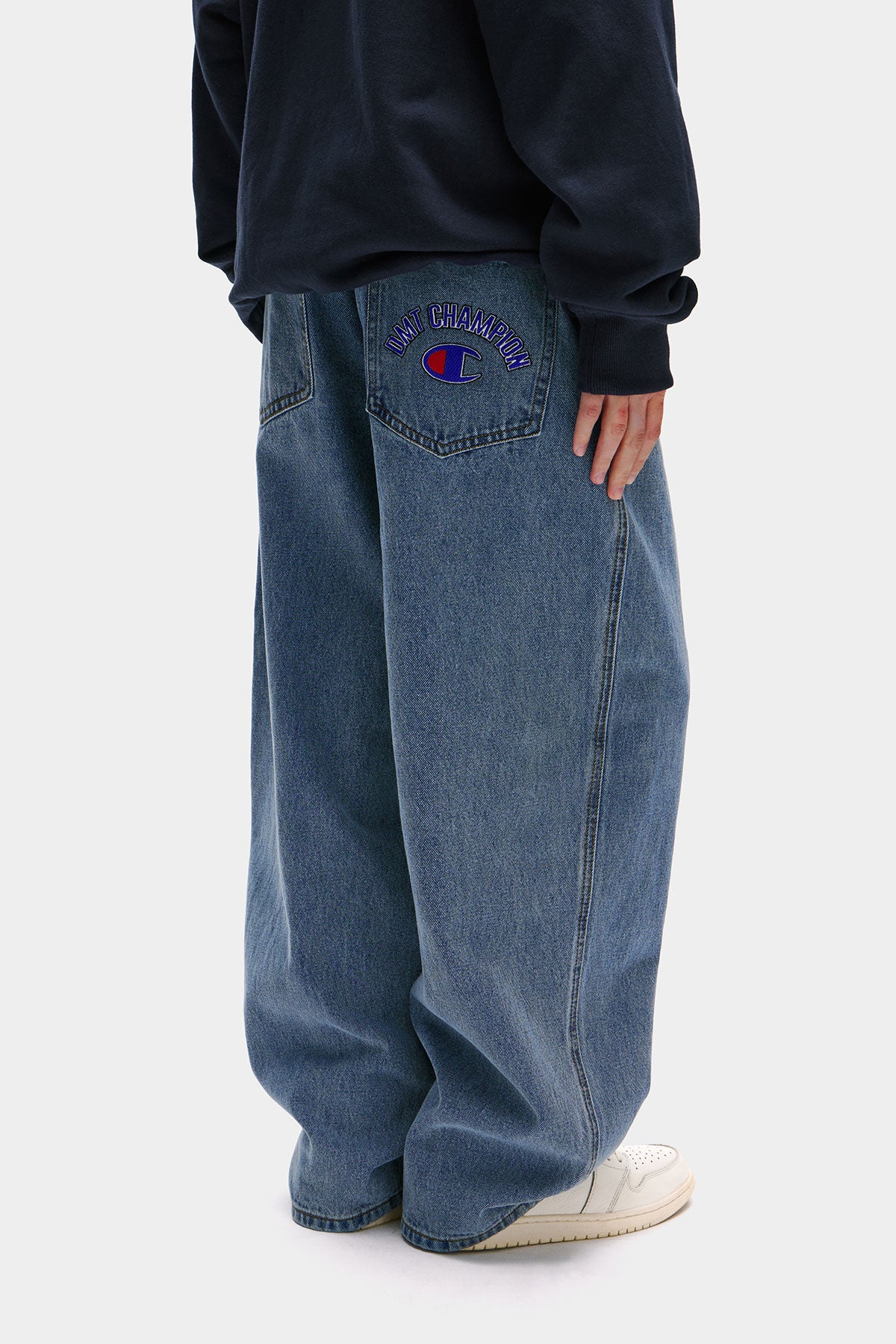 [CHAMPION x DIMITO] OG DENIM PANTS (LOOSE FIT) MID BLUE (Available date : 26.10.12)