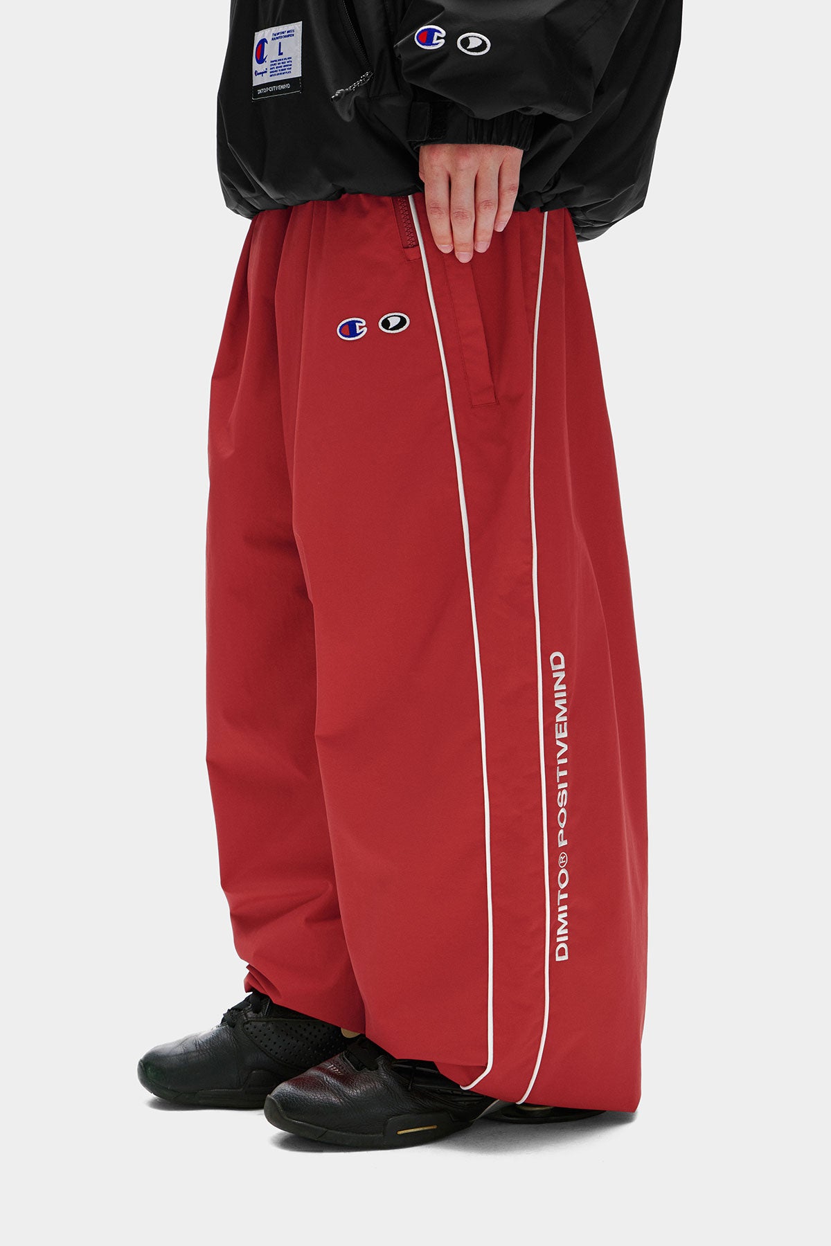 [CHAMPION x DIMITO] SCRIPT TRACK BANDED PANTS (WIDE FIT LV.2) STANFORD RED (Available date : 26.10.12)