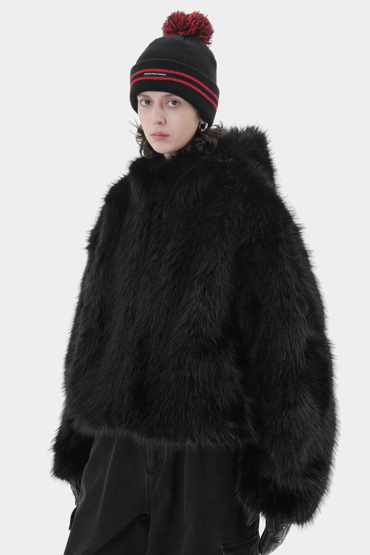 POM-POM BEANIE BLACK