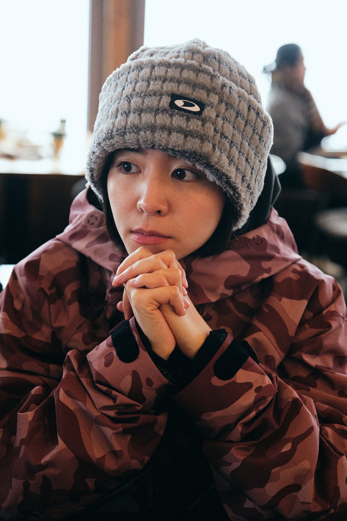 STRIPE BIG BEANIE WARM GREY