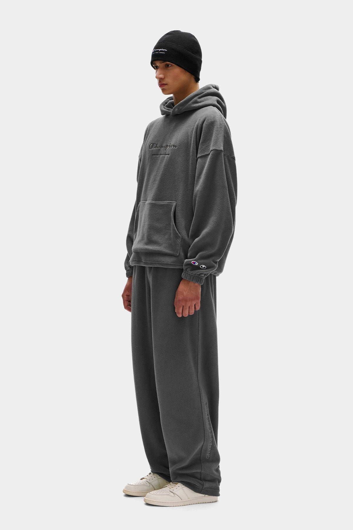 [CHAMPION x DIMITO] SCRIPT FLEECE OG PANTS DARK GREY (Available date : 26.10.12)