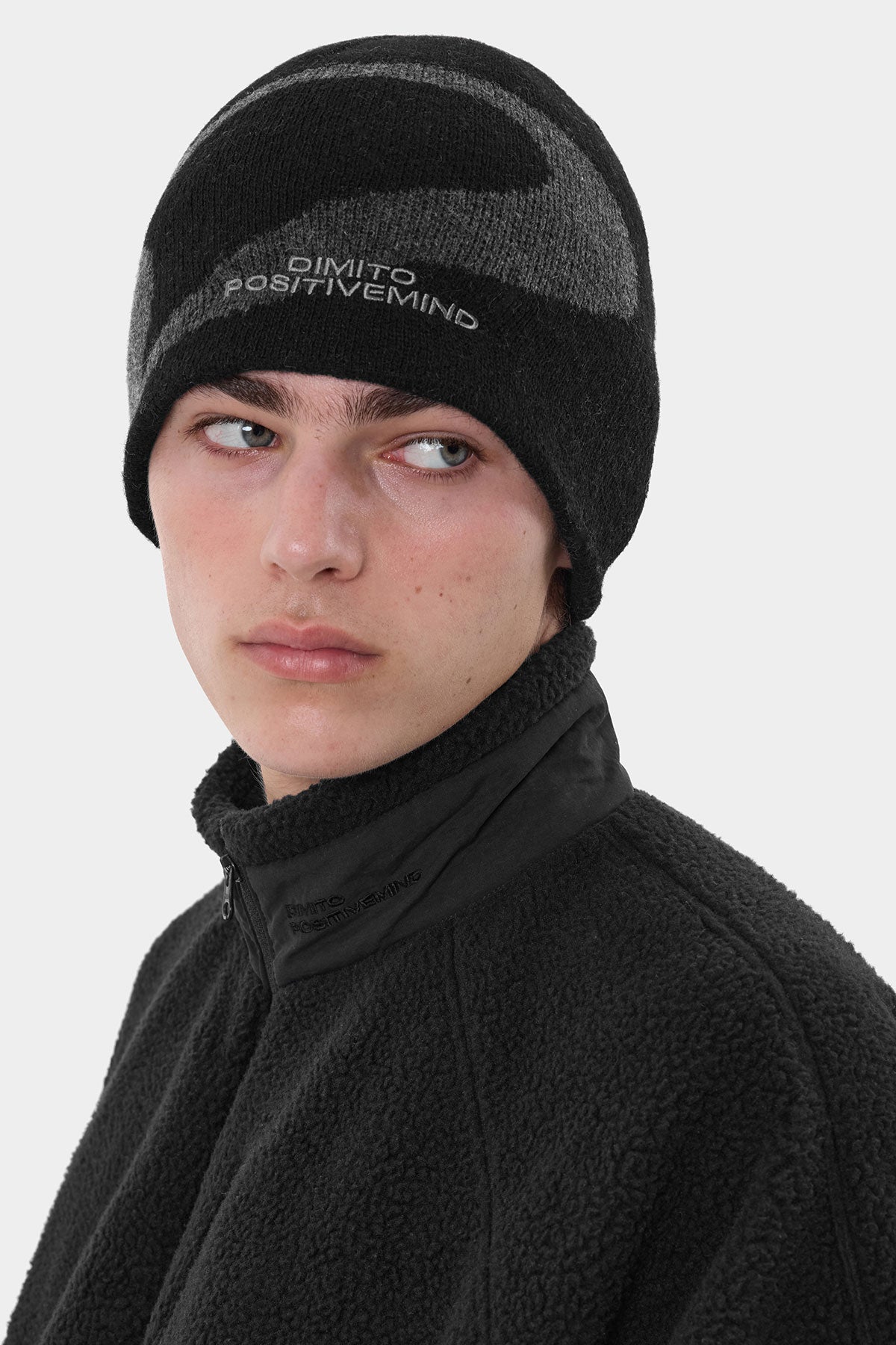 BIG CIRCLE LOGO BEANIE BLACK