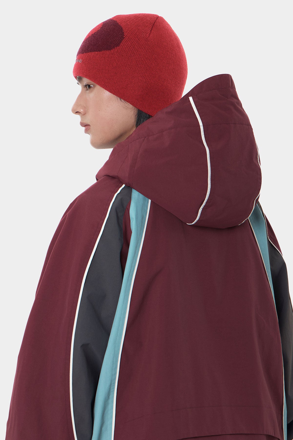 BIG CIRCLE LOGO BEANIE RED