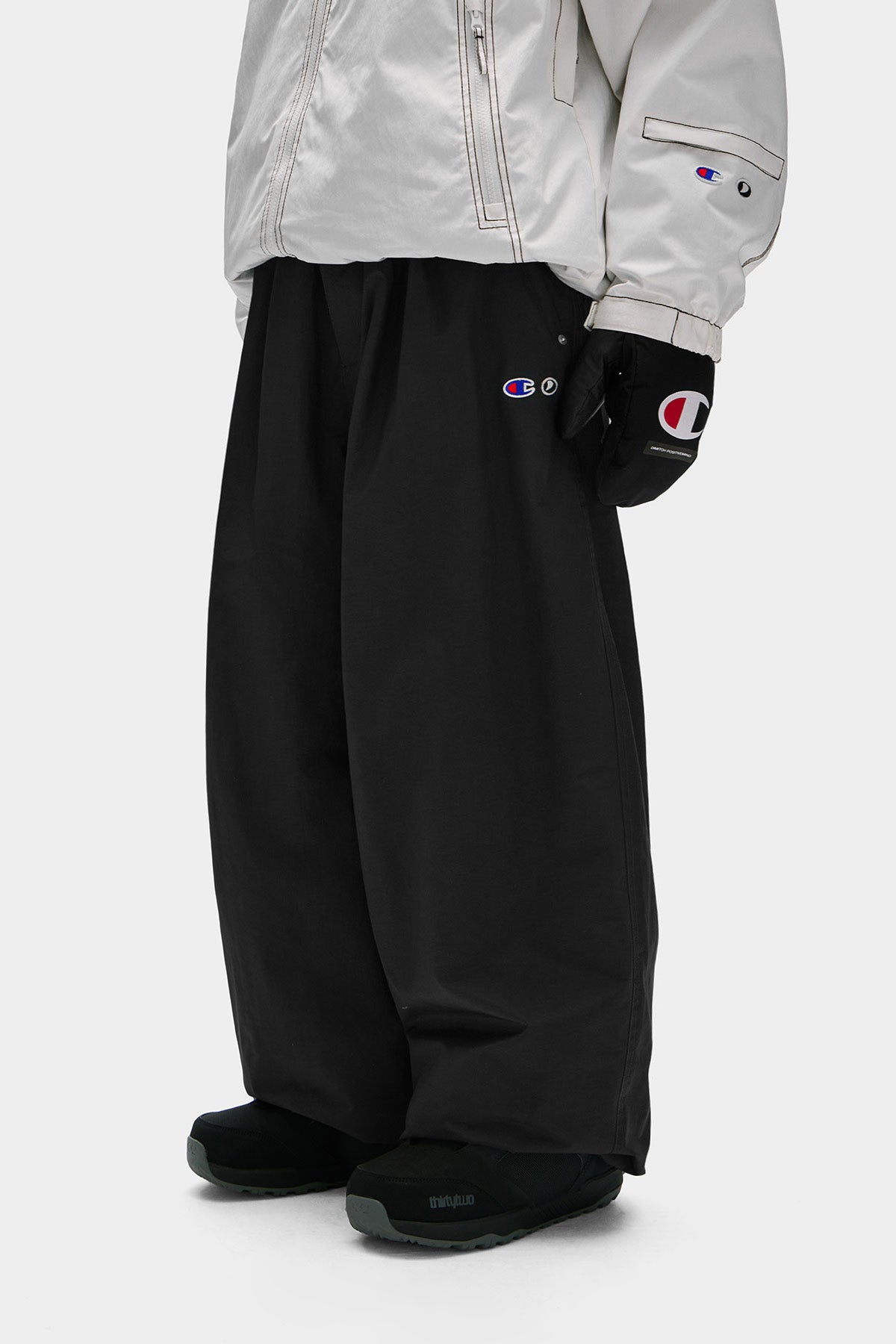 [CHAMPION x DIMITO] C-LOGO BASIC PANTS (WIDE FIT LV.2) BLACK (Available date : 26.10.12)