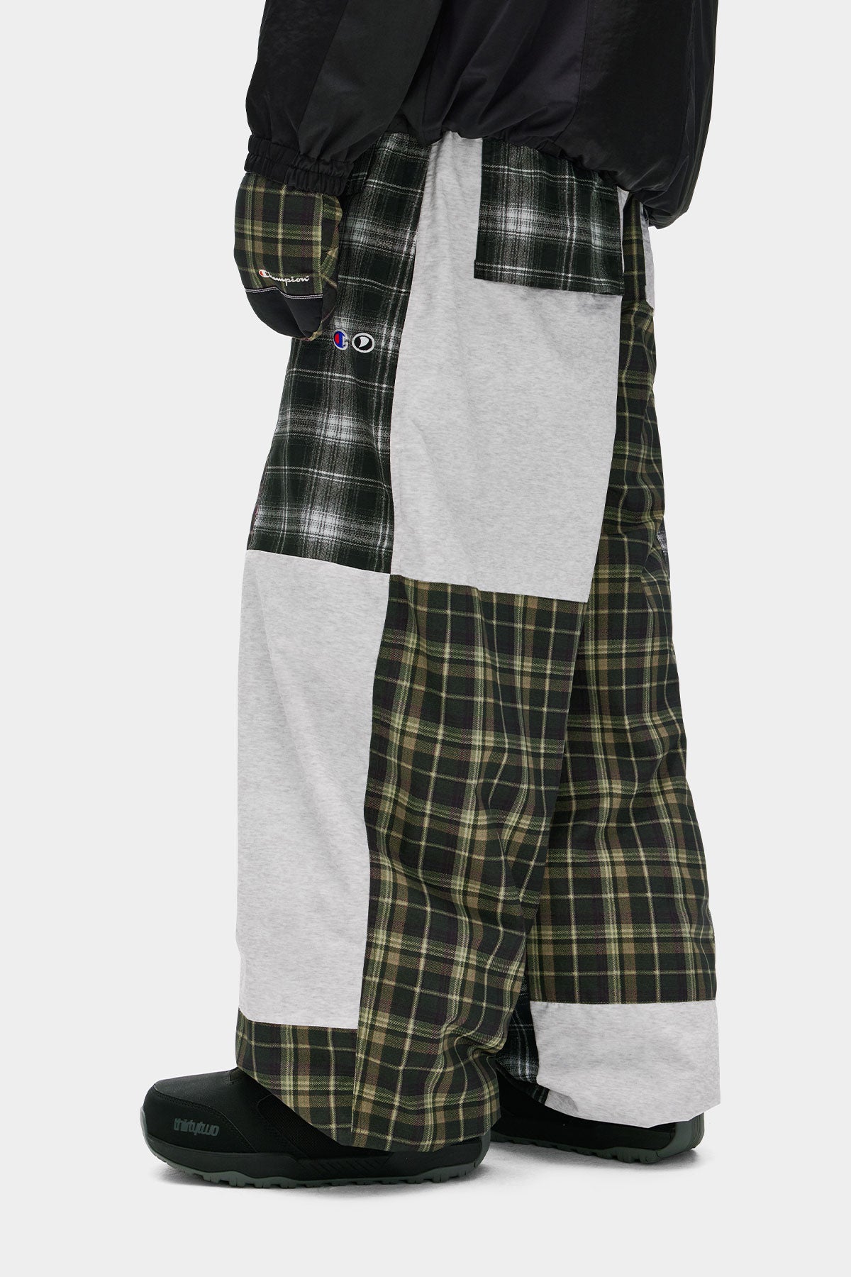 [CHAMPION x DIMITO] C-LOGO COLLEGE PATCHWORK PANTS (WIDE FIT LV.2) ARCHIVE MIX (Available date : 26.10.12)
