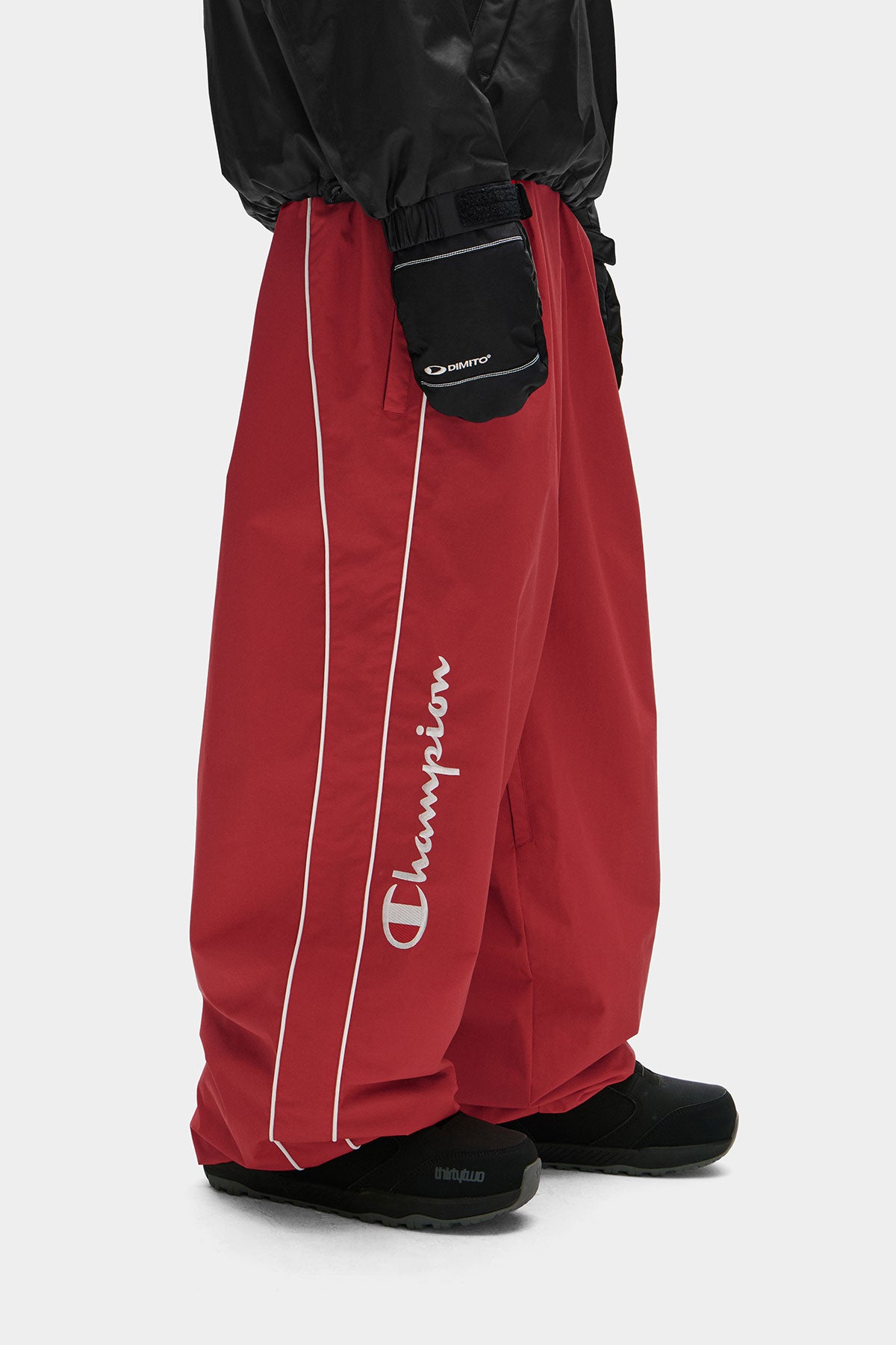 [CHAMPION x DIMITO] SCRIPT TRACK BANDED PANTS (WIDE FIT LV.2) STANFORD RED (Available date : 26.10.12)