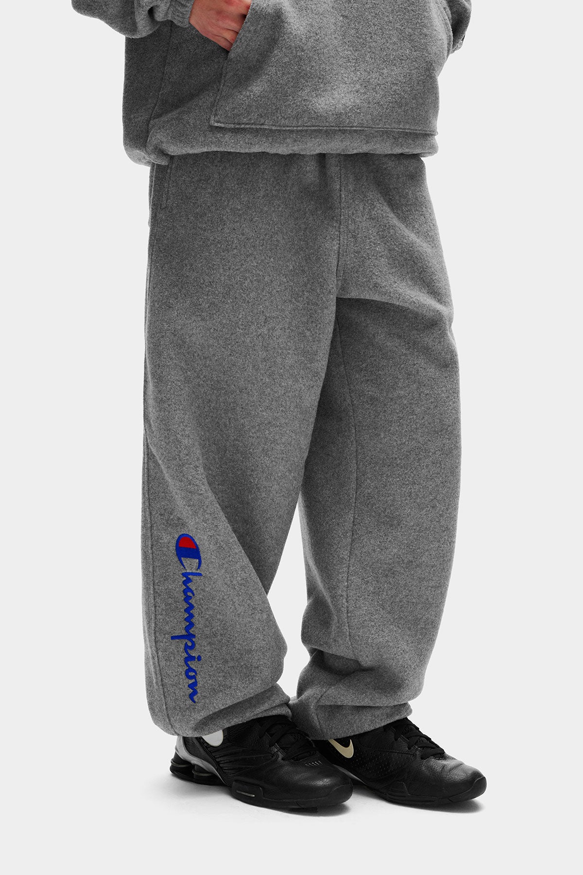 [CHAMPION x DIMITO] SCRIPT FLEECE OG PANTS WARM GREY (Available date : 26.10.12)