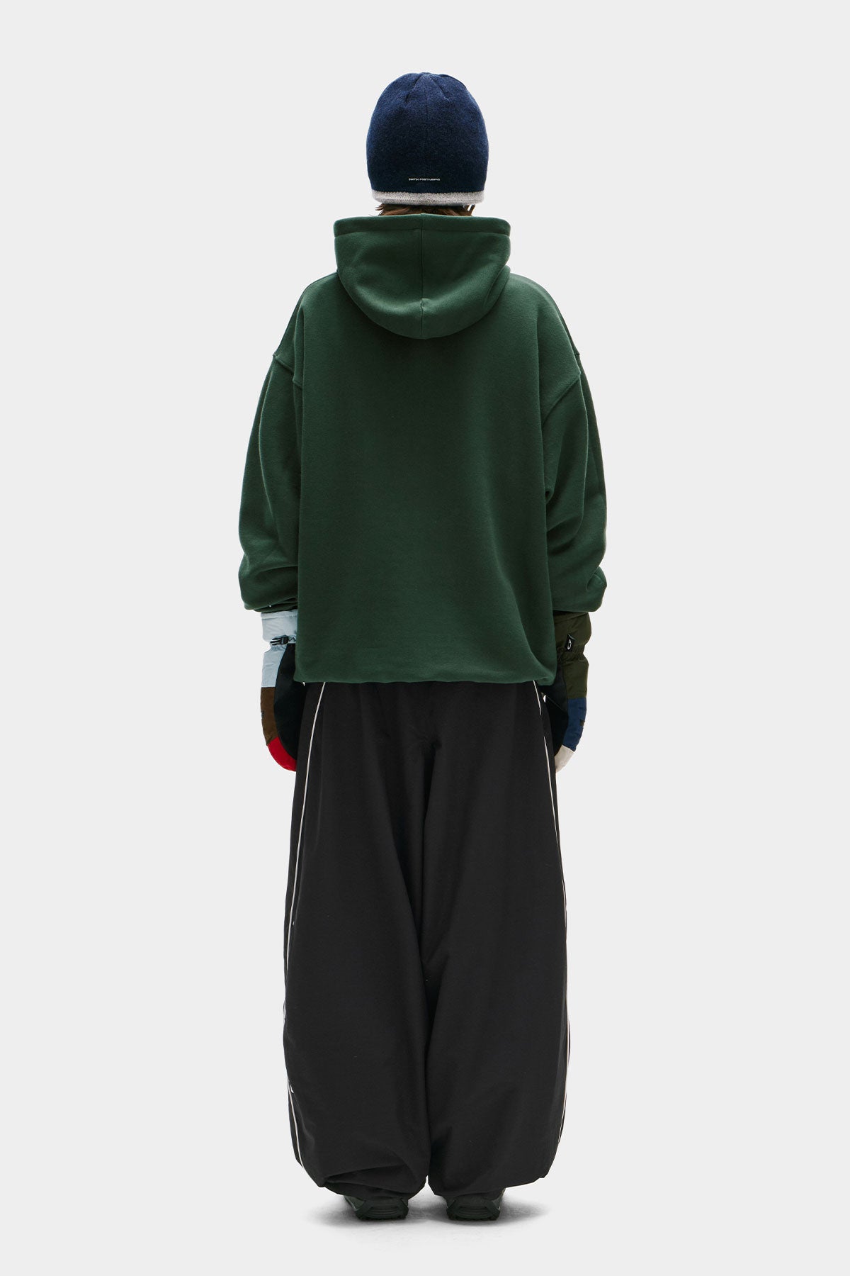 [CHAMPION x DIMITO] SCRIPT TRACK BANDED PANTS (WIDE FIT LV.2) BLACK (Available date : 26.10.12)
