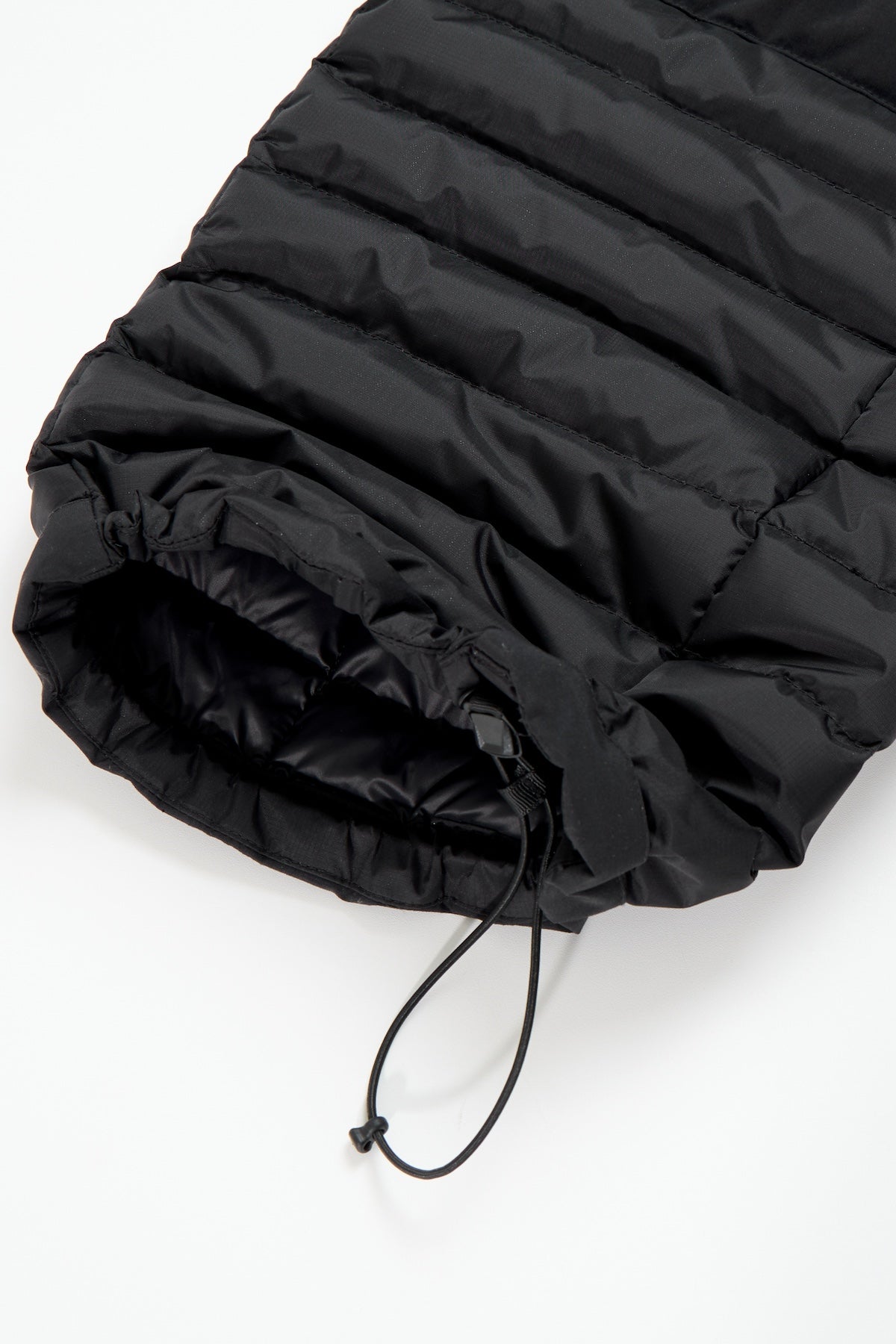 [INVITED] 25 EASY DOWN PANTS (STANDARD FIT) BLACK