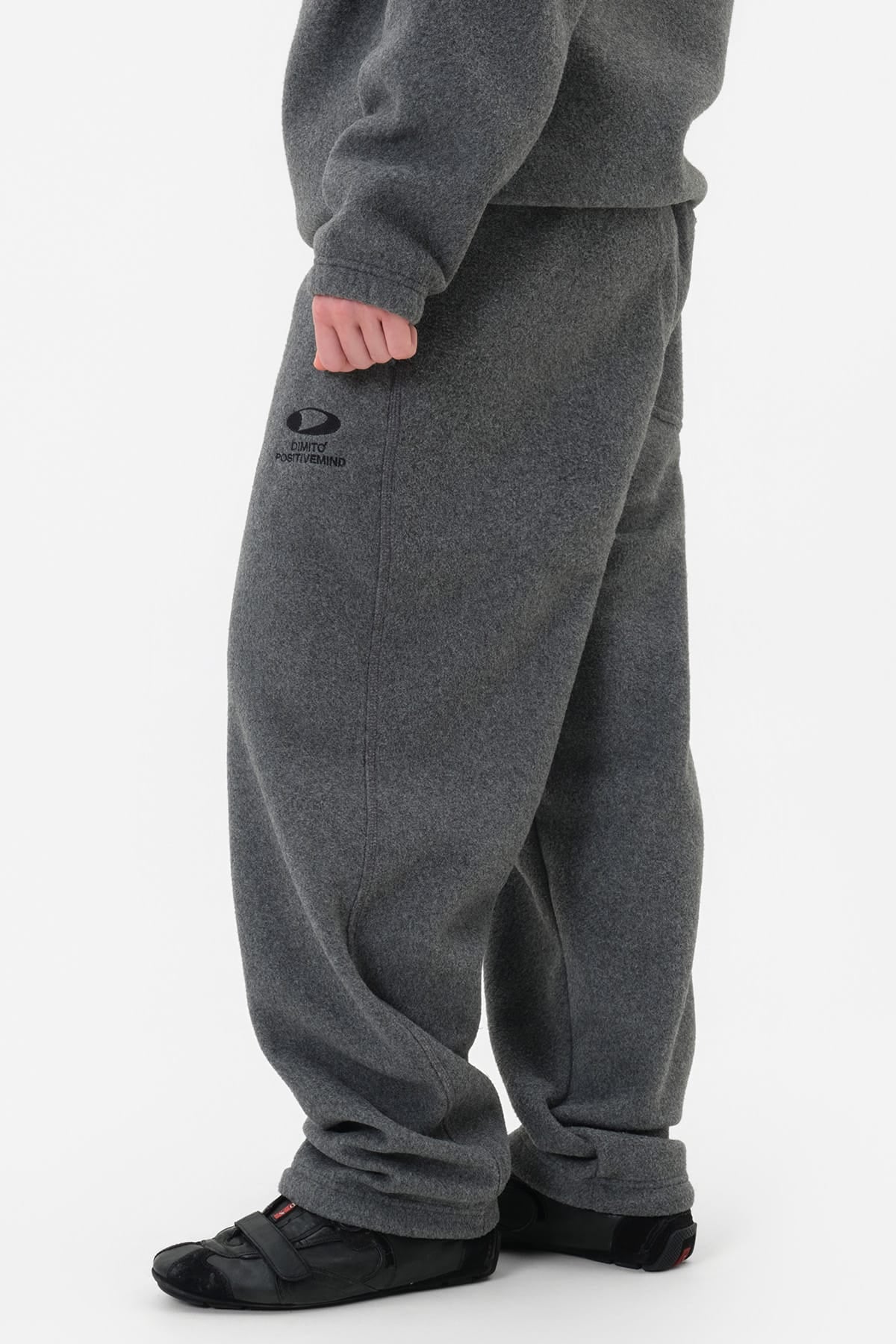 [INVITED] 25 FLEECE PANTS HEATHER GREY