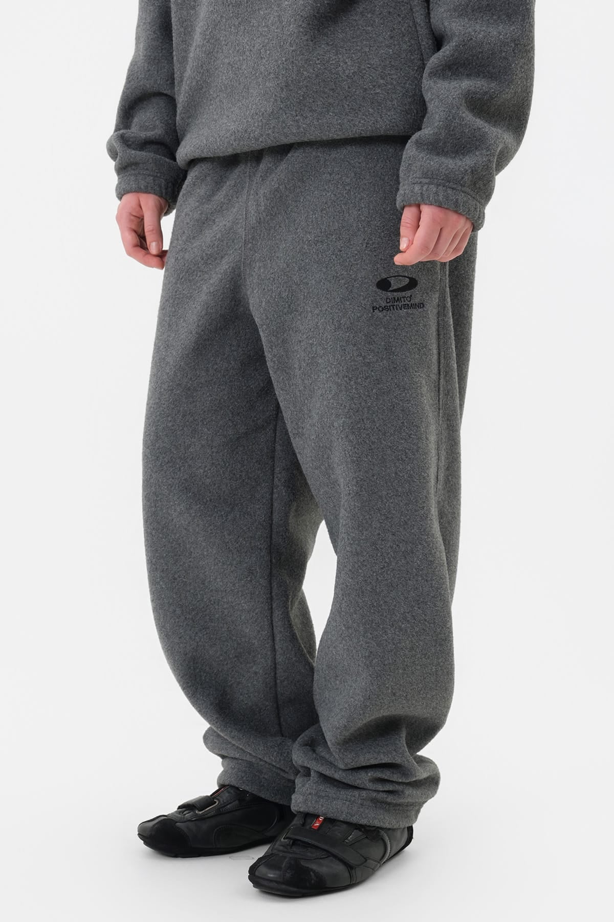 [INVITED] 25 FLEECE PANTS HEATHER GREY