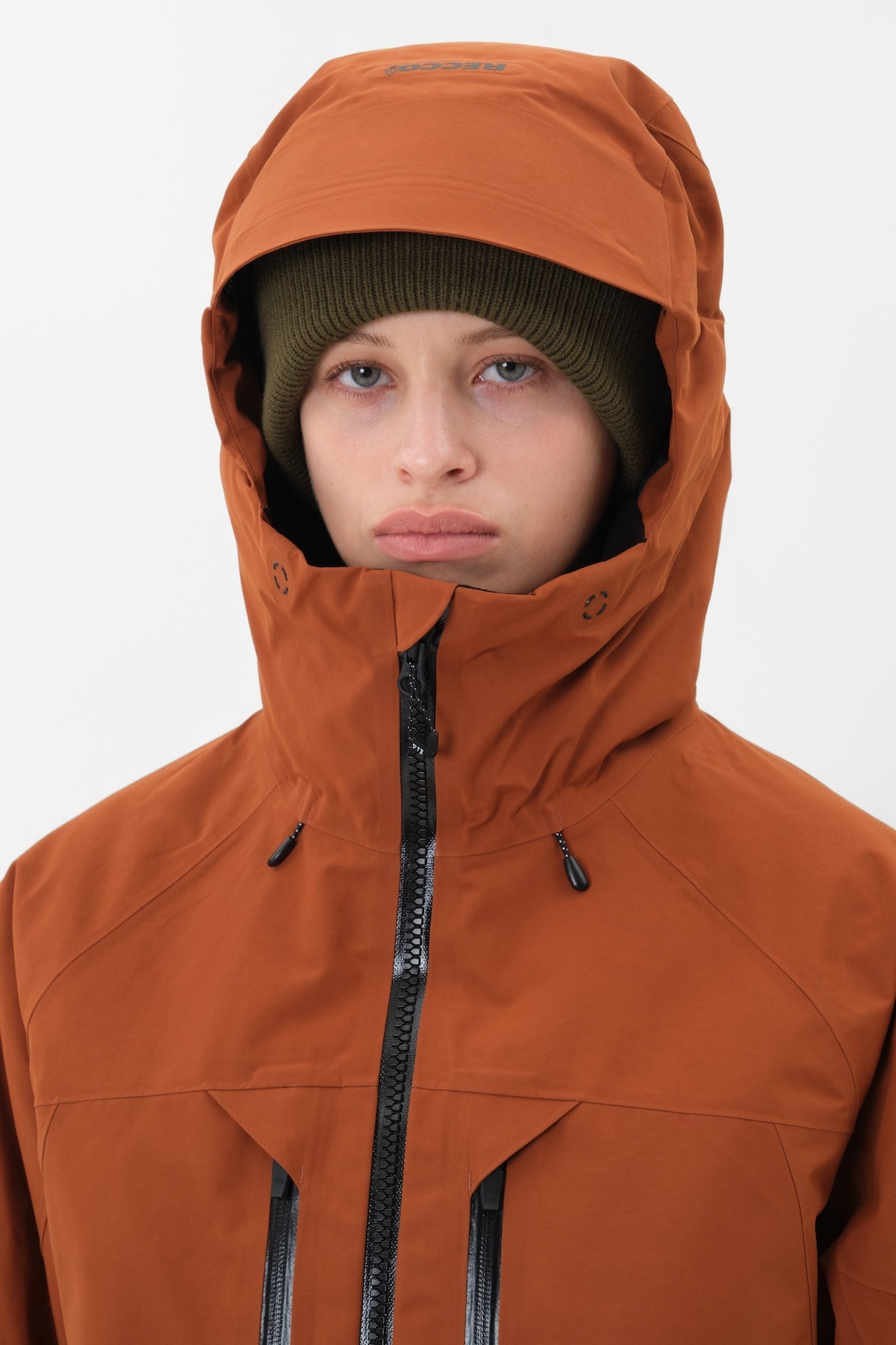 [INVITED] 25 GORE-TEX 2L DOWN JACKET BRICK