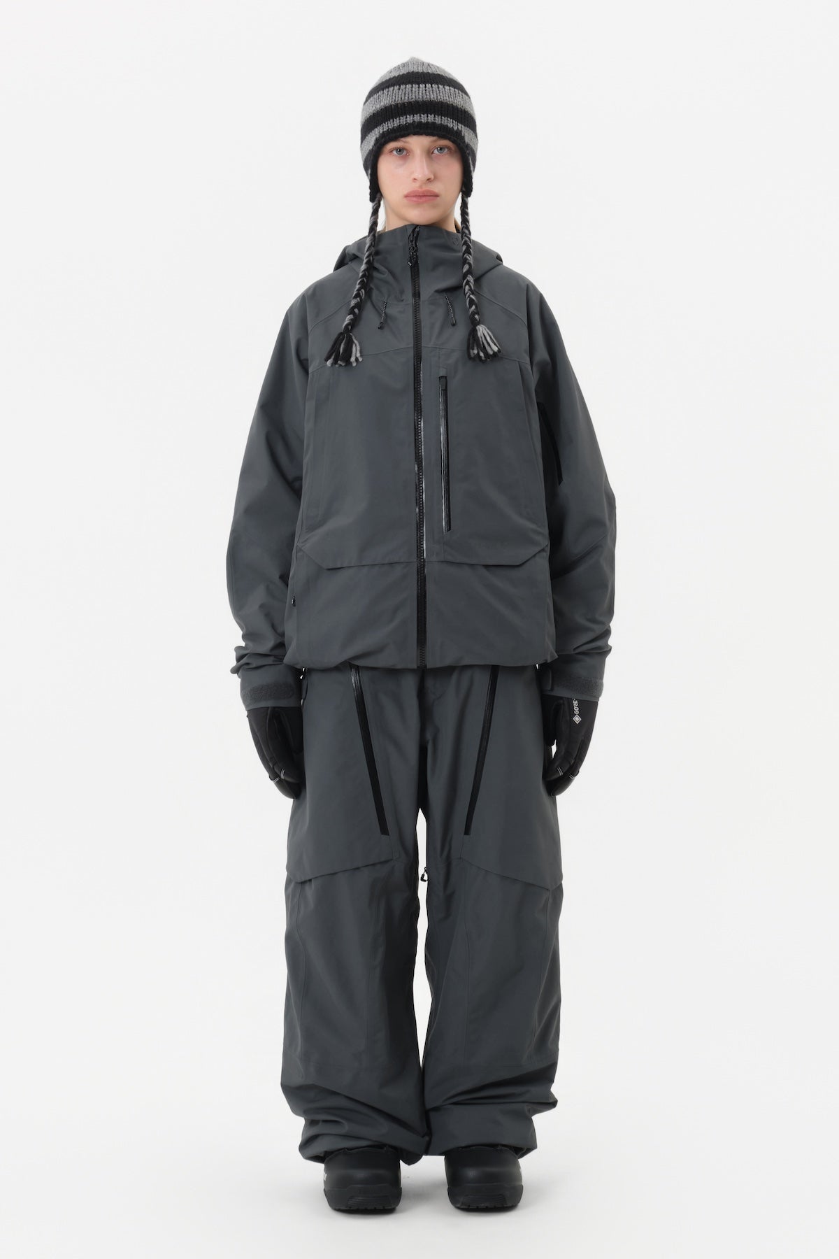 [INVITED] 25 GORE-TEX 2L JACKET DARK SHADOW