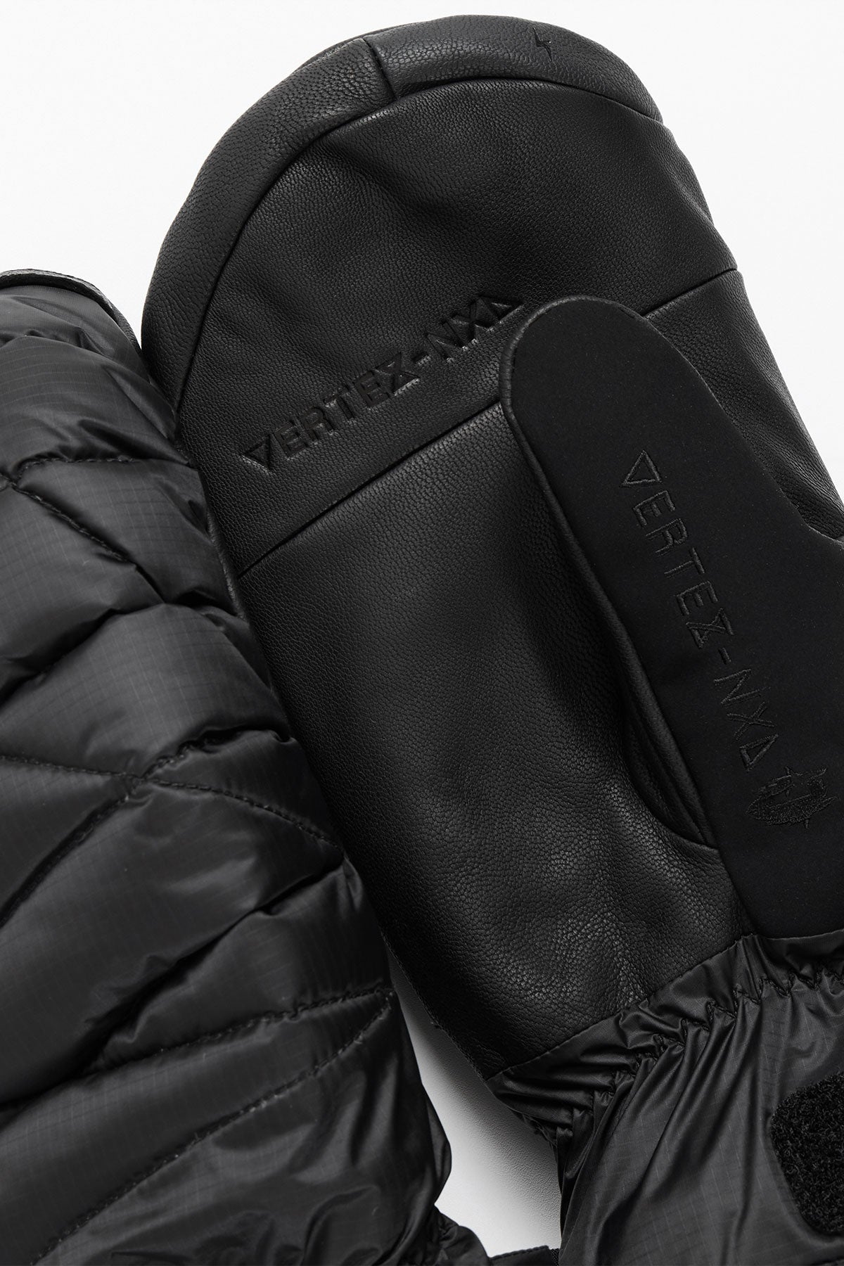 [INVITED] 25 GORE-TEX DOWN MITTEN BLACK