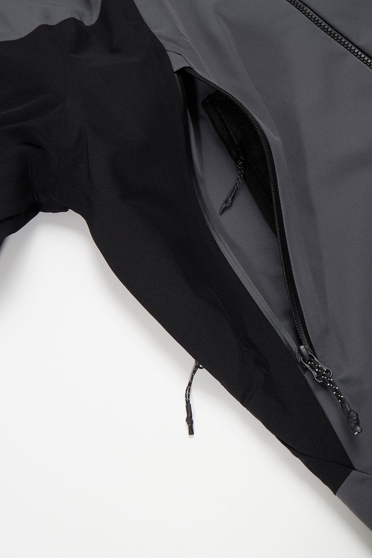 VERT 25 LEVEL OG 3L JACKET BLACK