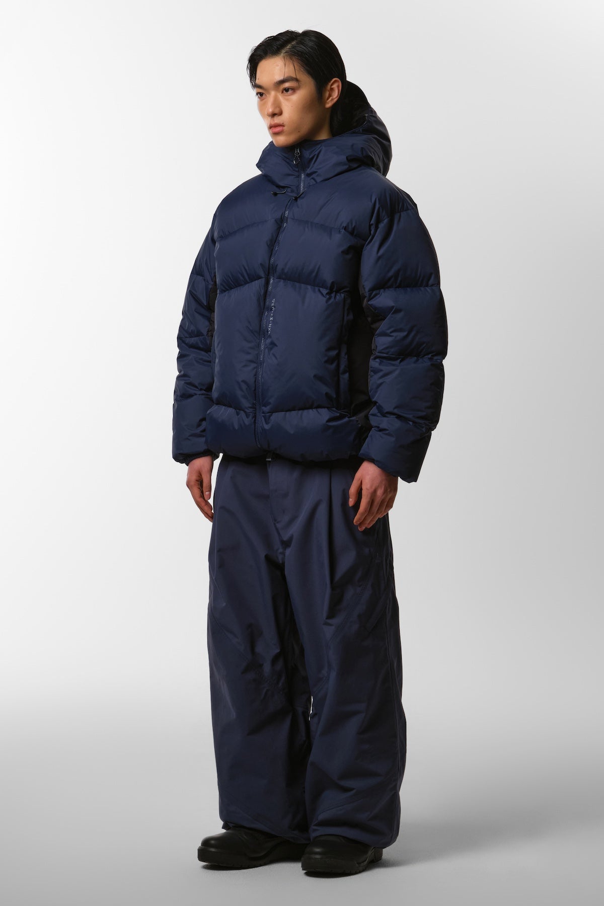 [INVITED] 25 VTX AIRFLY DOWN JACKET NAVY