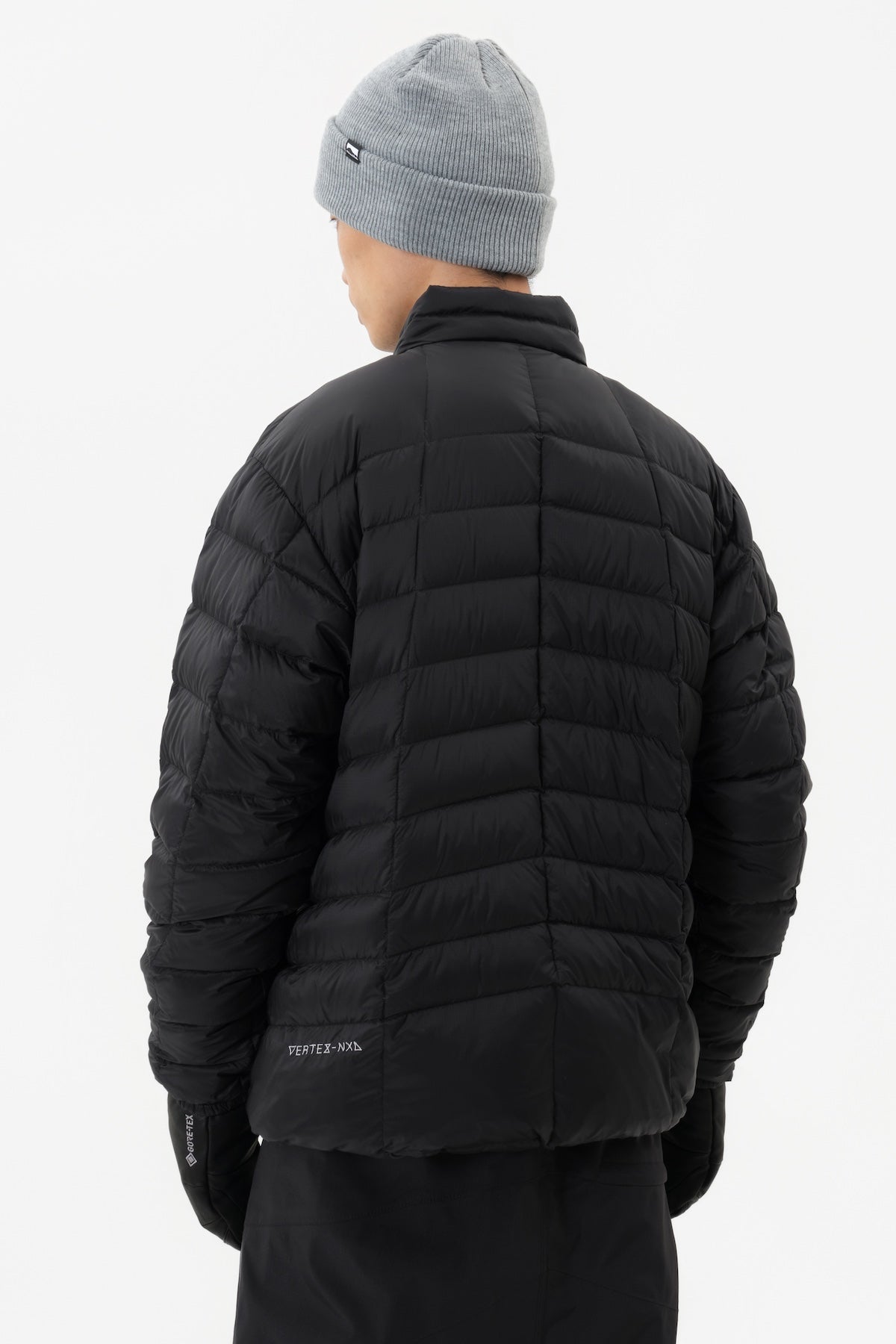 [INVITED] 25 VTX COZY DOWN JACKET BLACK