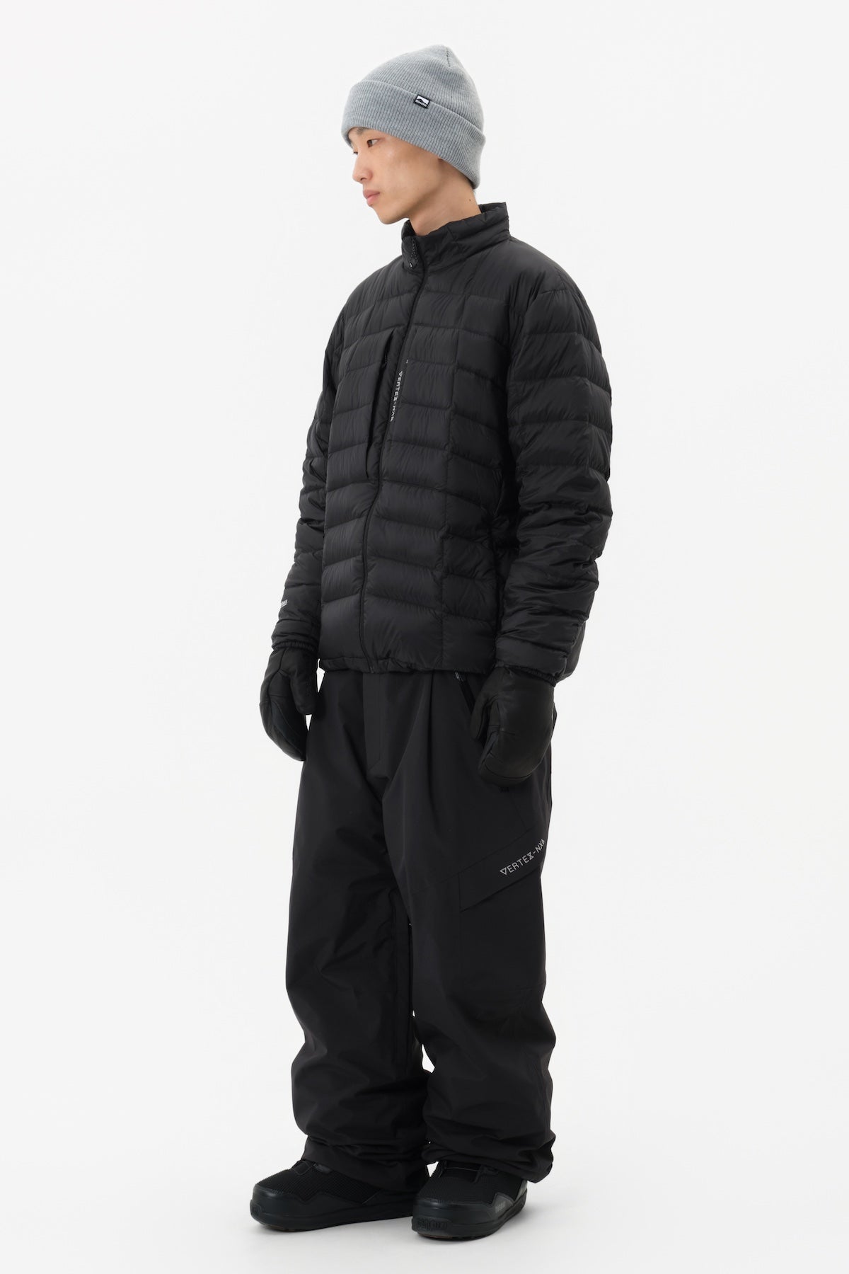 [INVITED] 25 VTX COZY DOWN JACKET BLACK