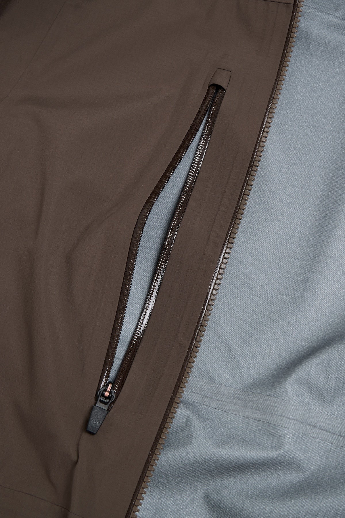 VERT 25 VTX OG 3L JACKET DARK BROWN