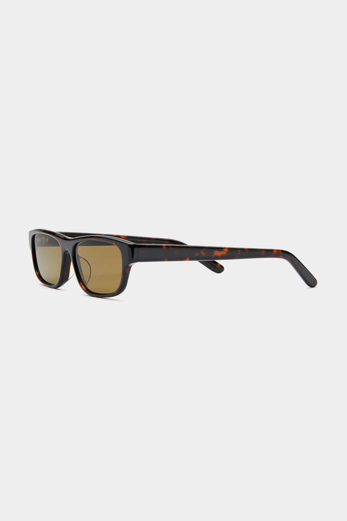 [INVITED] [ACCRUE] KLAUS TOR[S] LIGHT BROWN LENS