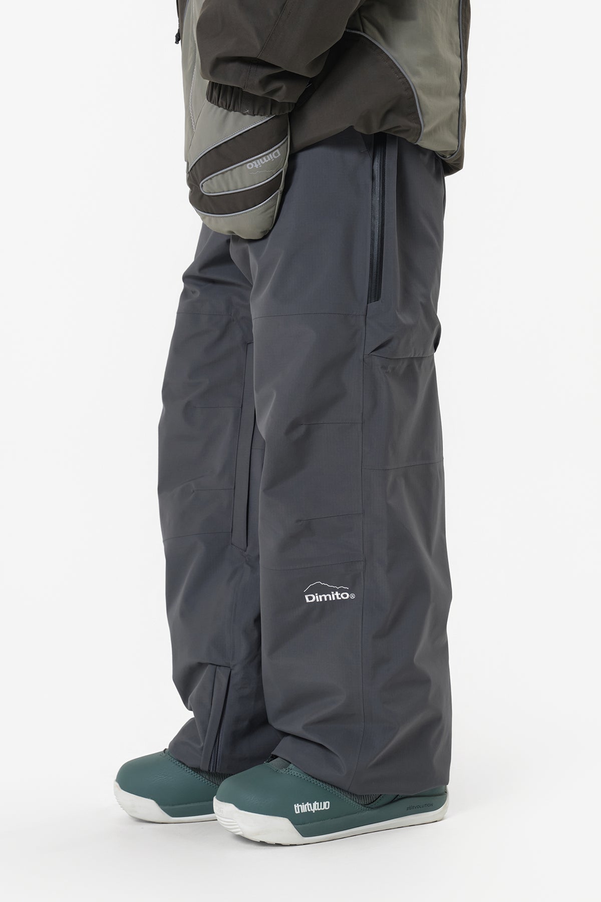 [INVITED] BARRIER PANTS (RELAXED FIT) DARK SHADOW