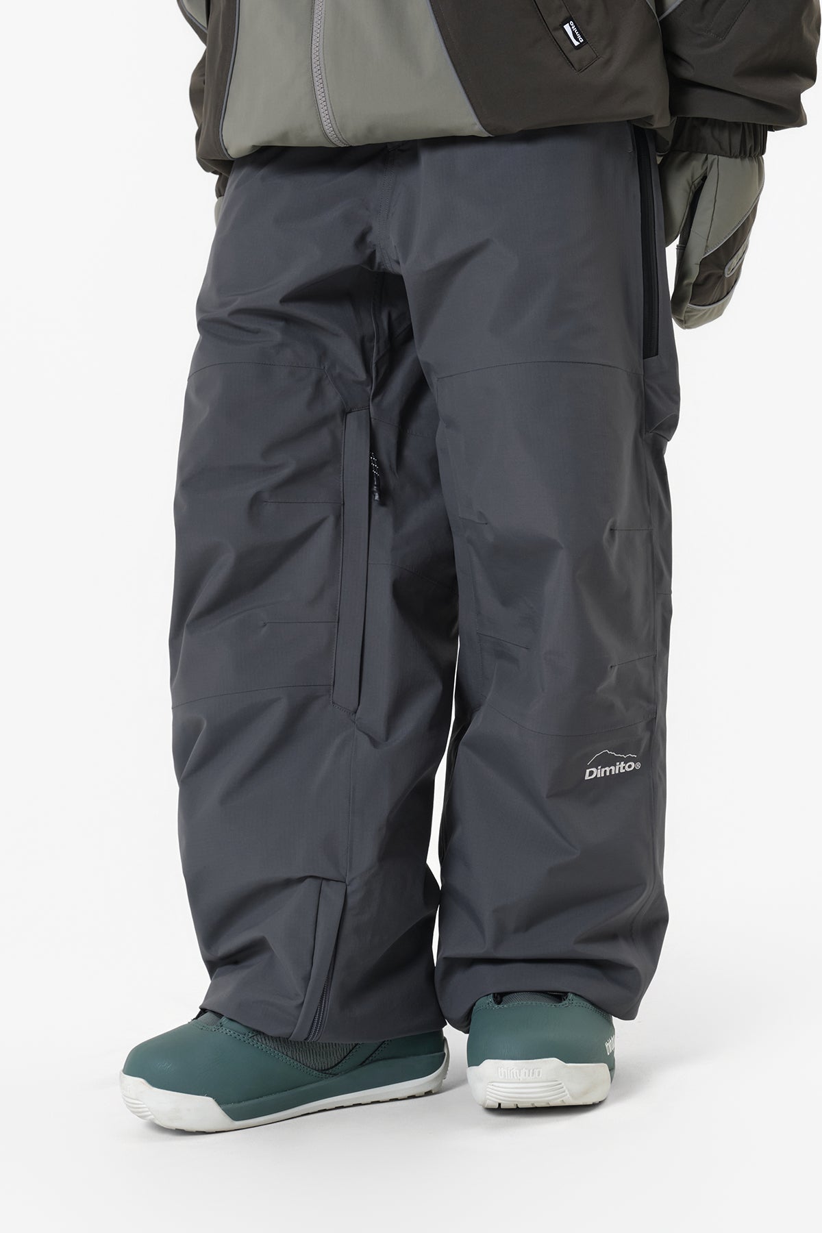 [INVITED] BARRIER PANTS (RELAXED FIT) DARK SHADOW